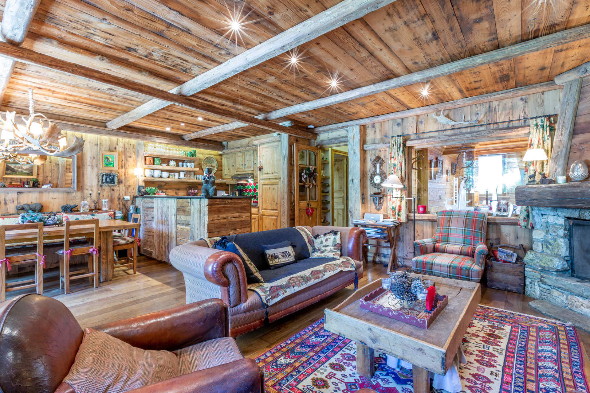 _lv_images__lot_0002340144_03_1454568