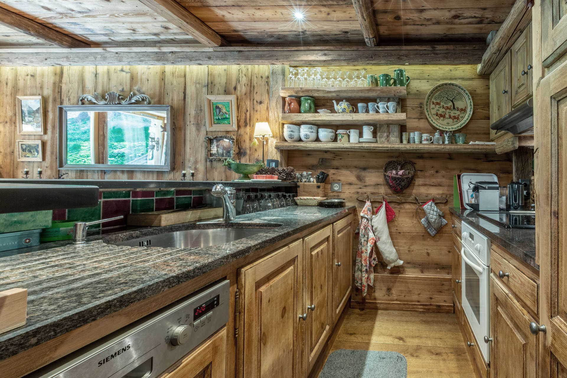 _lv_images__lot_0002340144_04_1454569