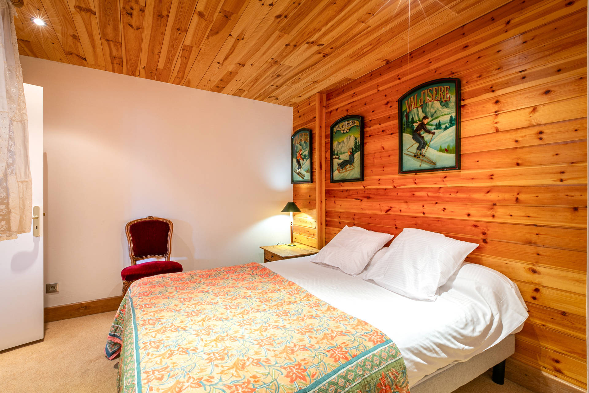 _lv_images__lot_0002340165_09_1456936