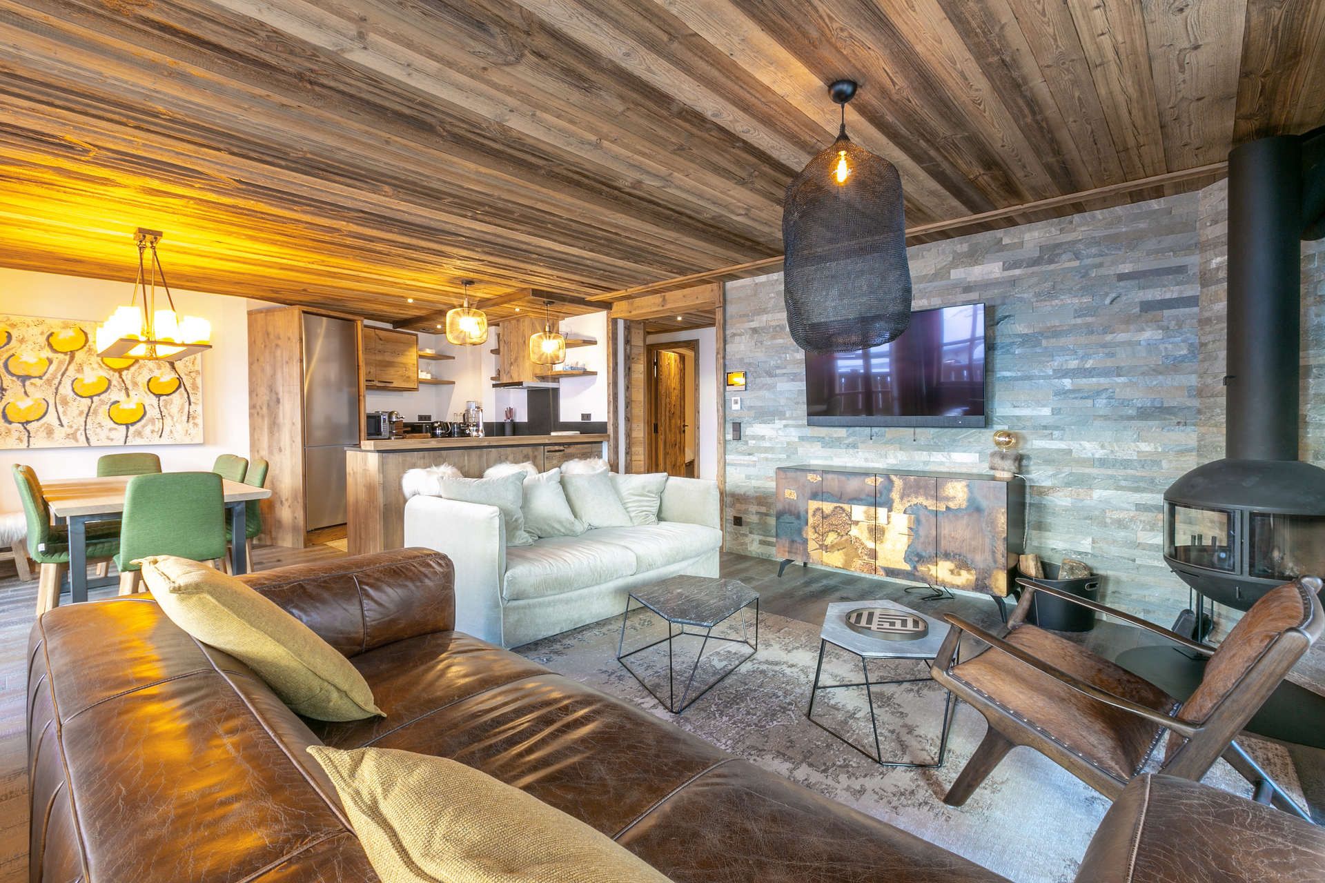 _lv_images__lot_0002340166_02_1454614