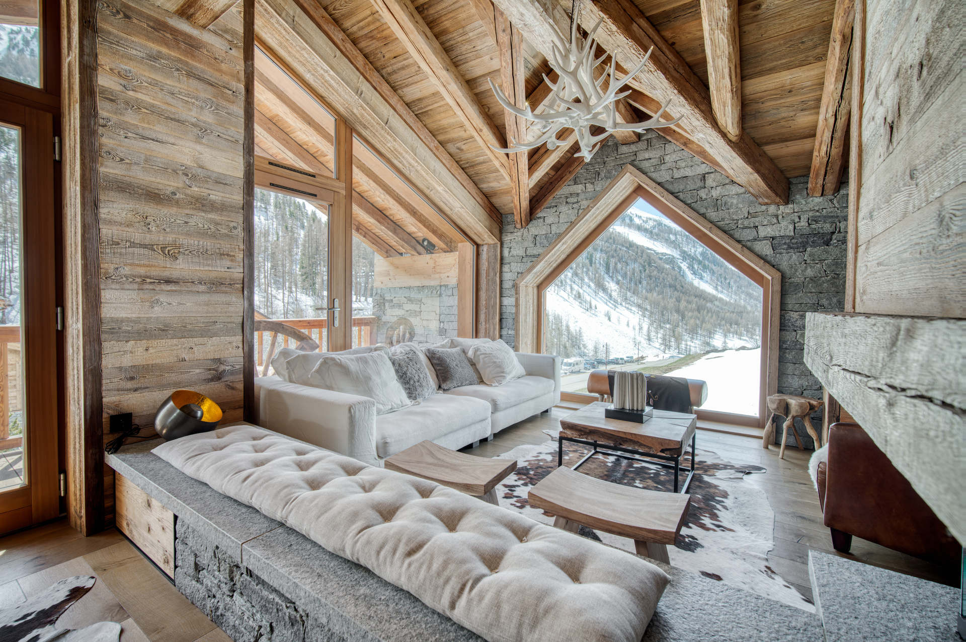 _lv_images__lot_0002340175_05_1454346