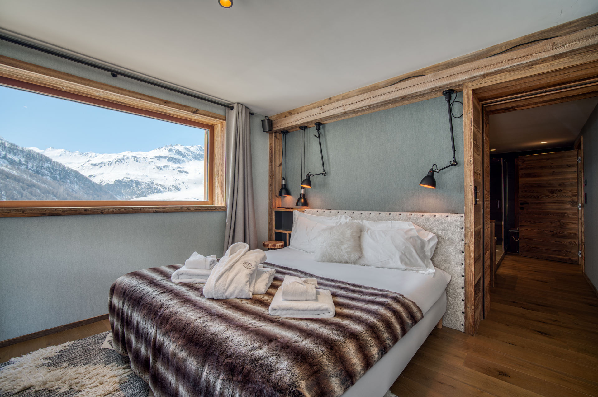 _lv_images__lot_0002340175_11_1454352