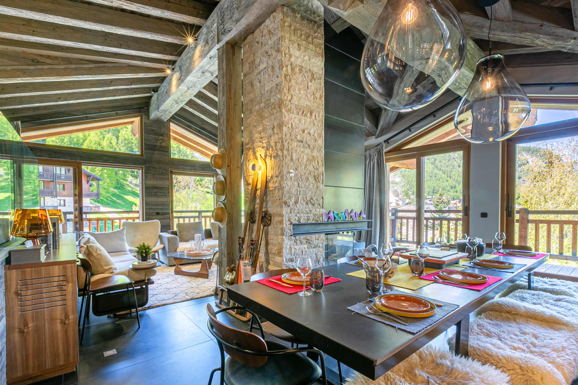 _lv_images__lot_0002340178_01_1456528