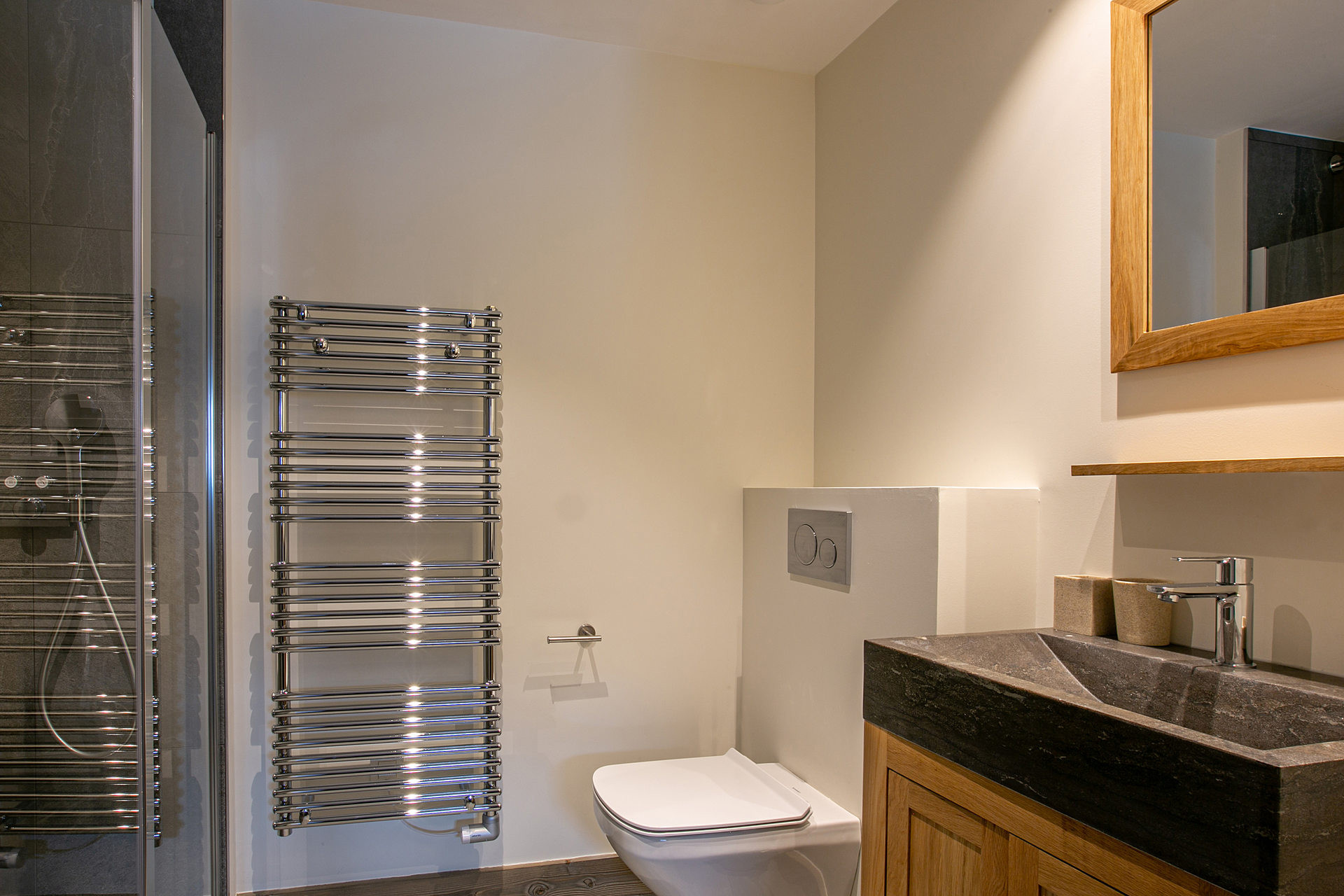 _lv_images__lot_0002340181_13_1454687