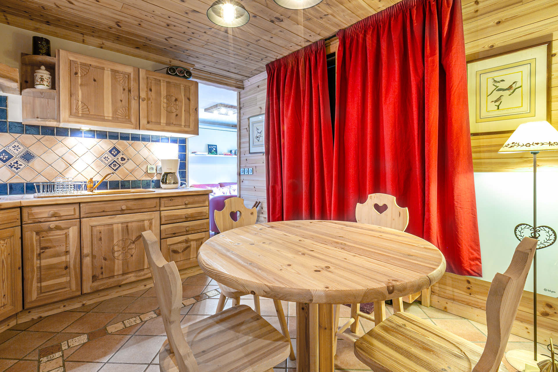 _lv_images__lot_0002340186_04_1455900