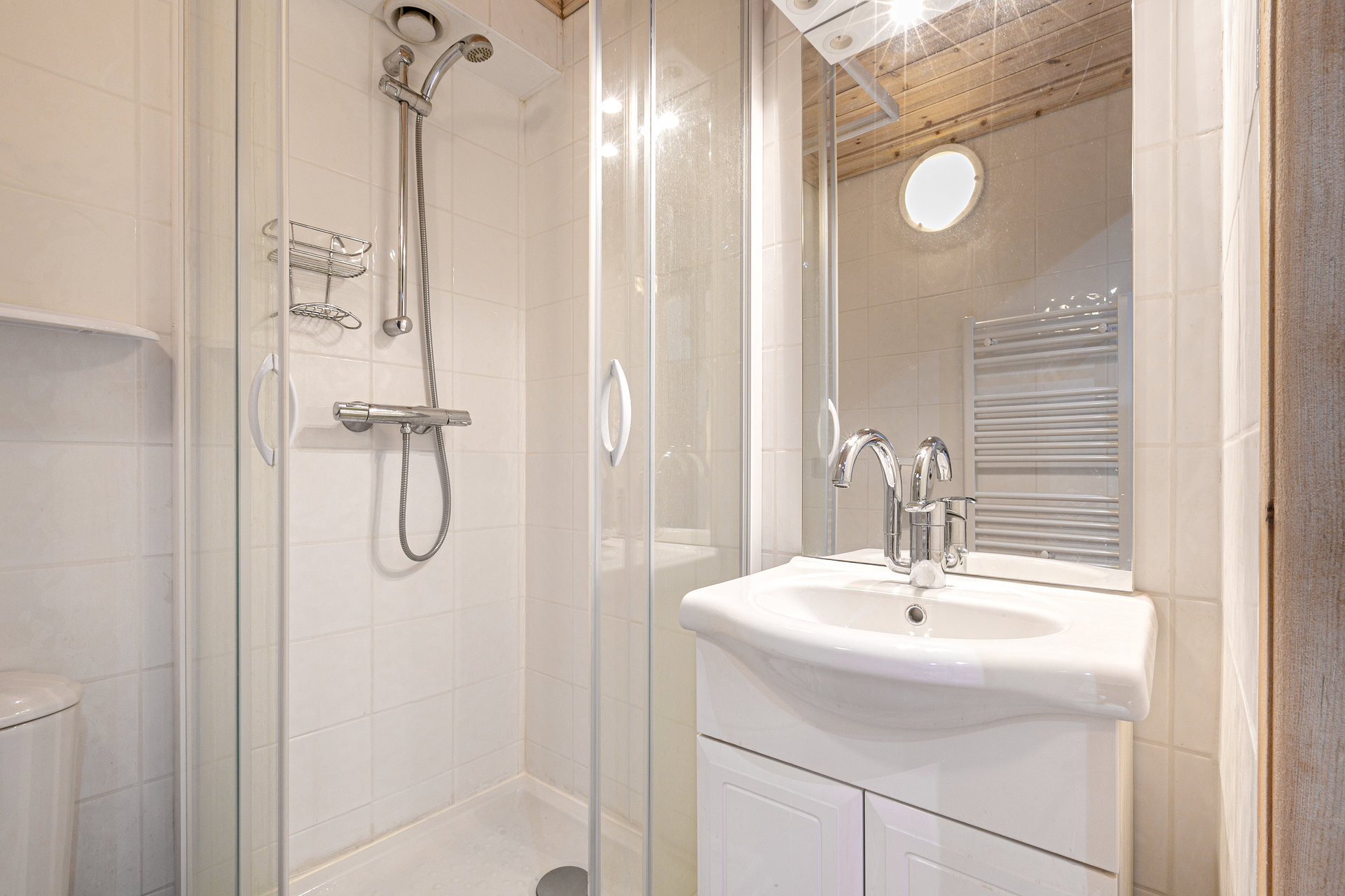 _lv_images__lot_0002340186_10_1455906