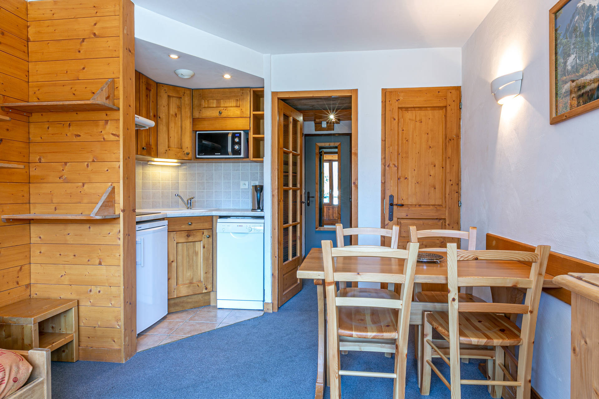 _lv_images__lot_0002340197_04_1458411