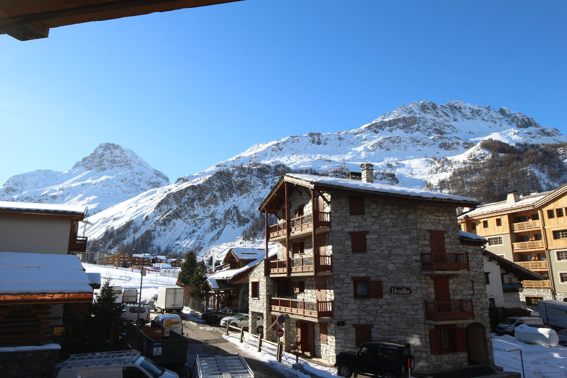 _lv_images__lot_0002340207_12_1458149