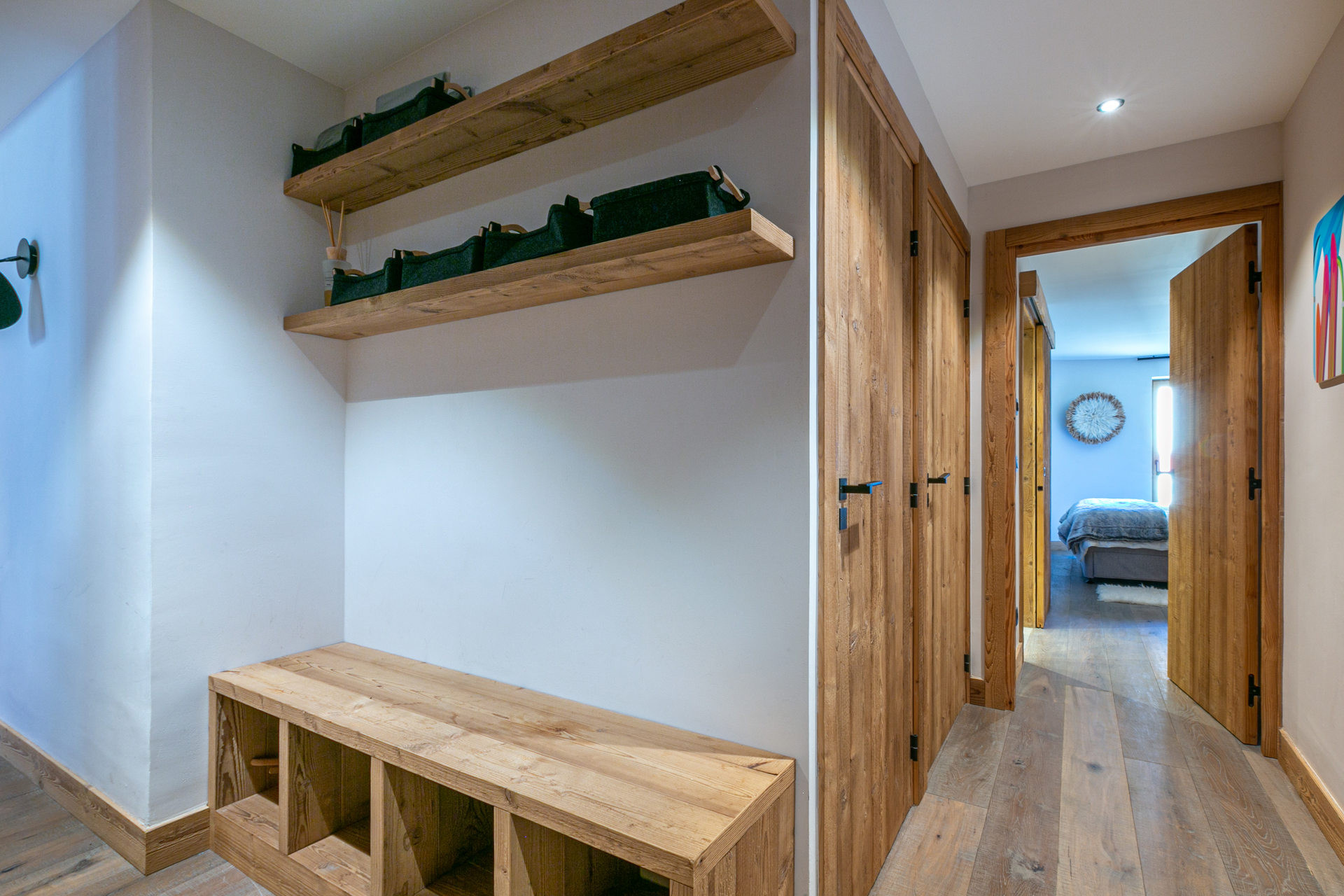 _lv_images__lot_0002340209_14_1455166