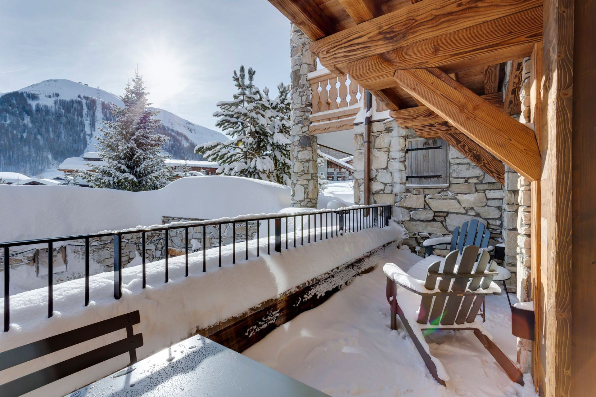 _lv_images__lot_0002340209_15_1455167