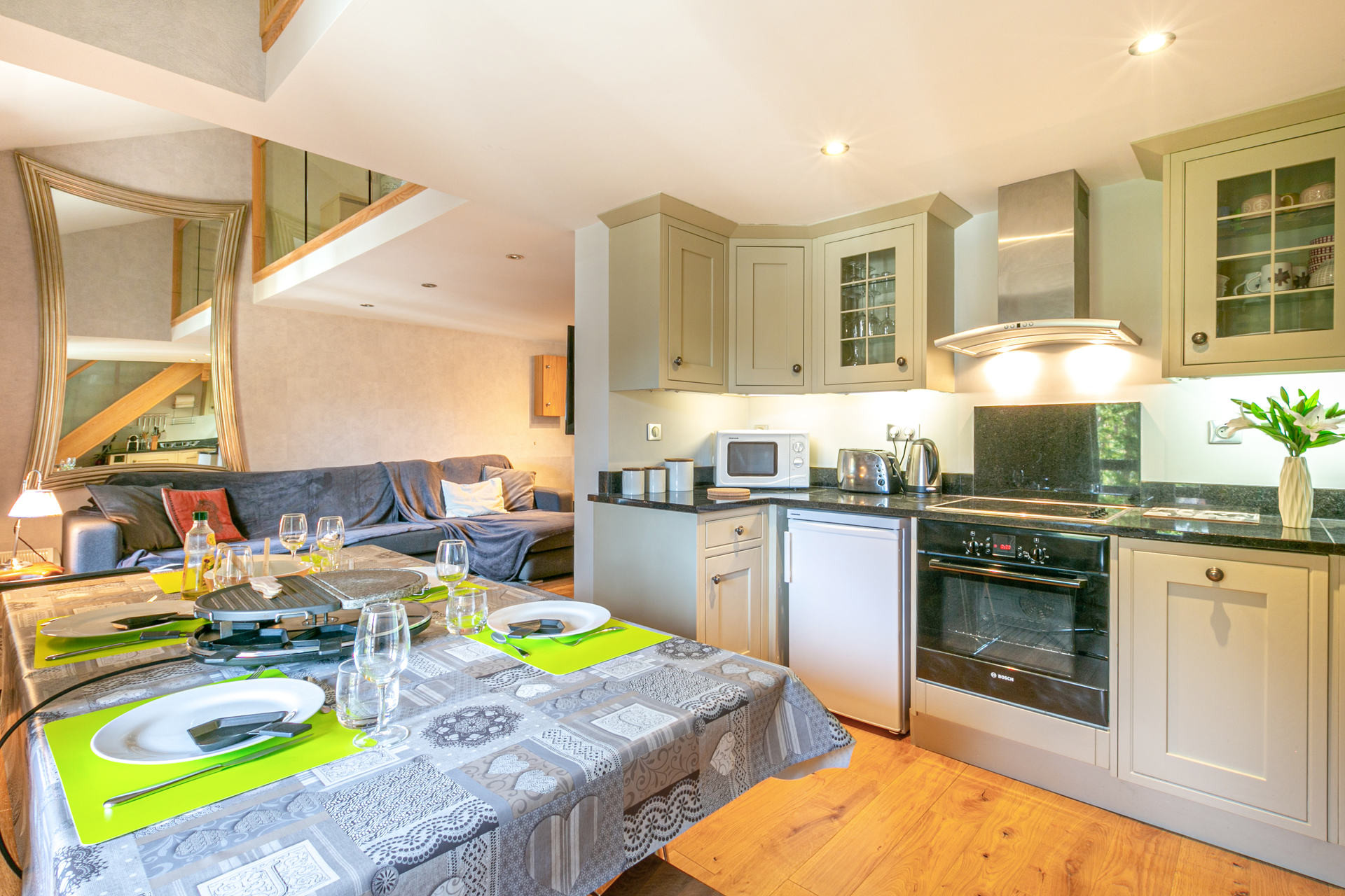 _lv_images__lot_0002340235_07_1457623