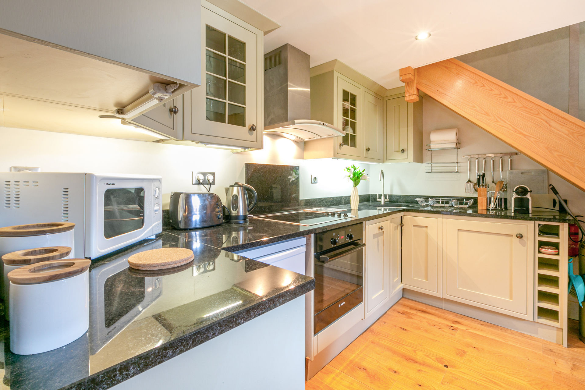 _lv_images__lot_0002340235_08_1457624