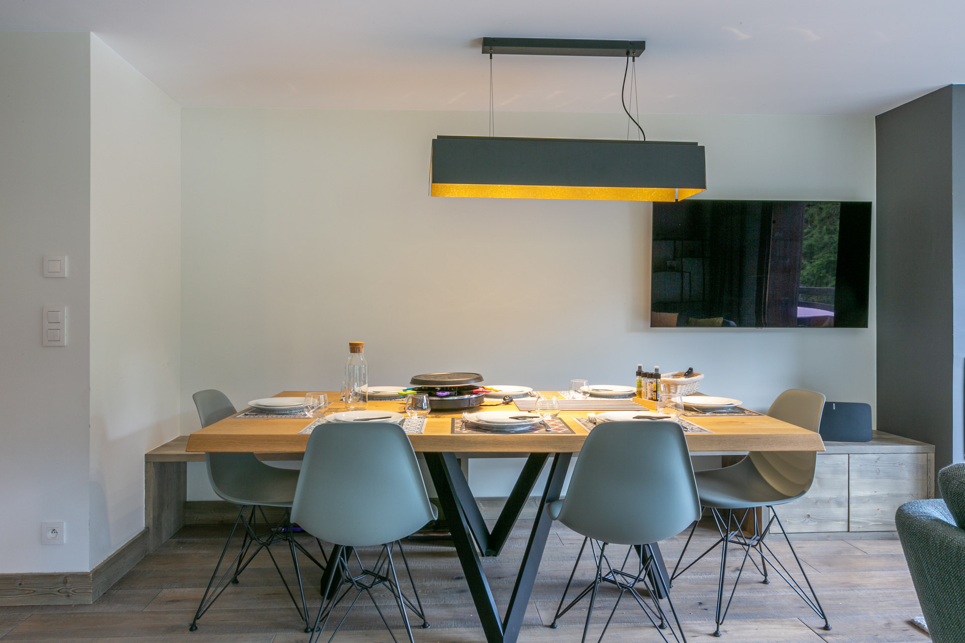 _lv_images__lot_0002340249_04_1456838