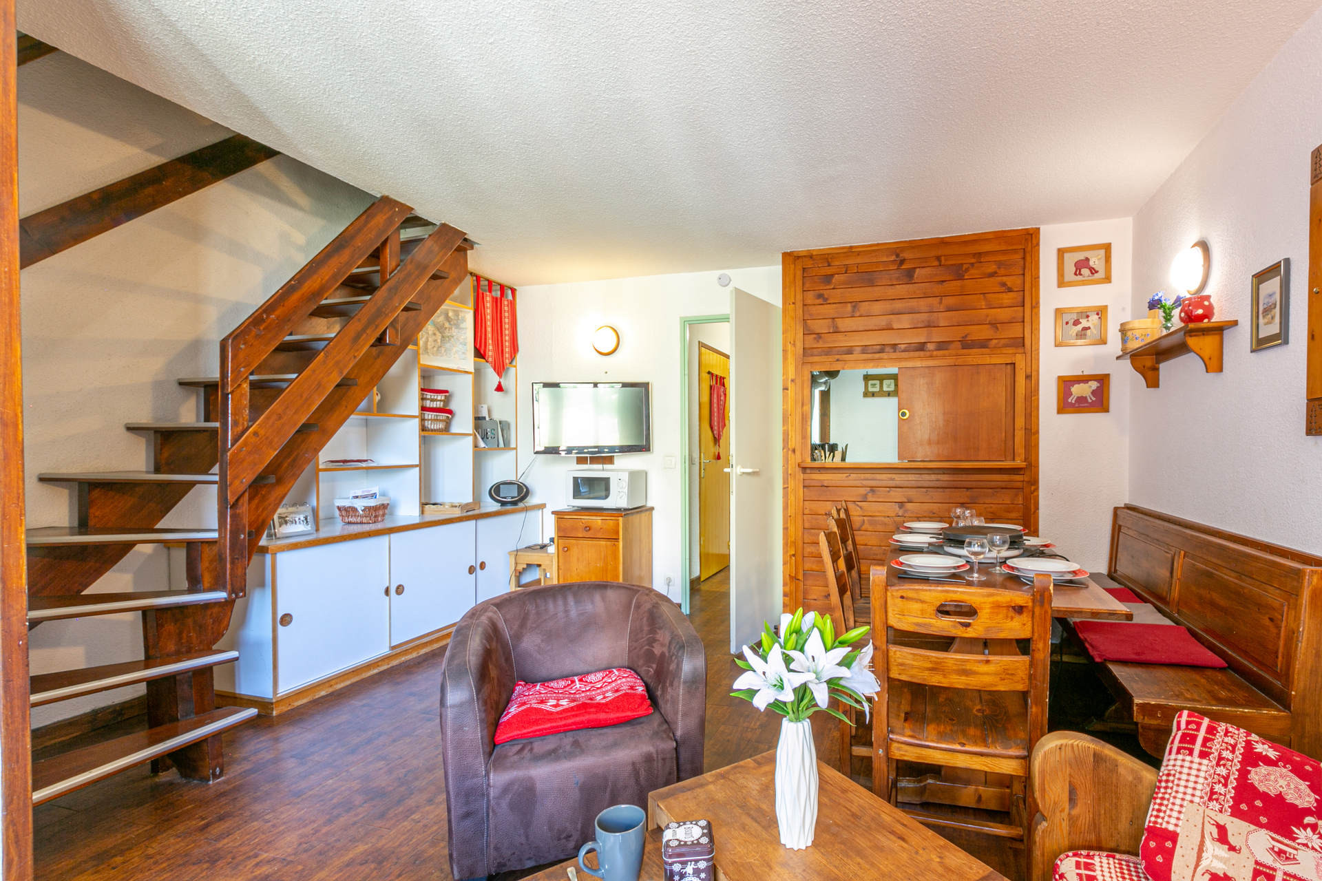 _lv_images__lot_0002340254_06_1457073