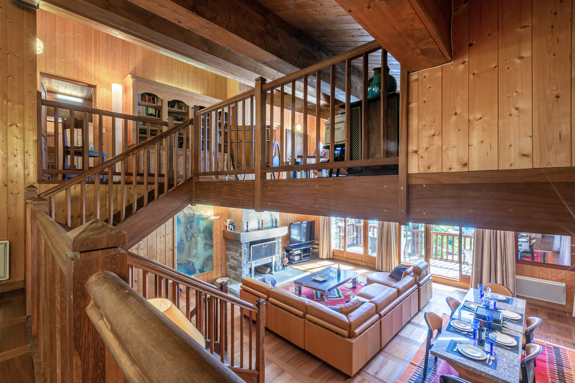 _lv_images__lot_0002340255_05_1455295