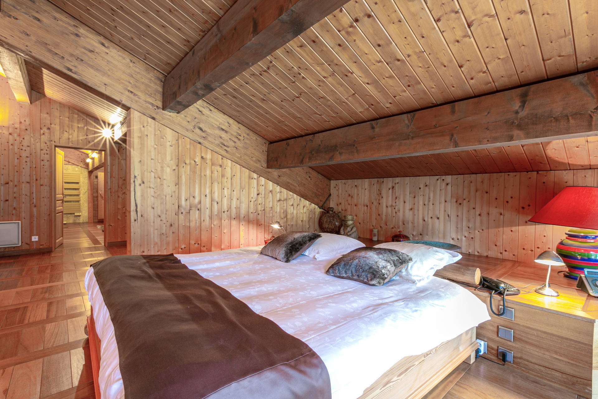 _lv_images__lot_0002340255_07_1455297