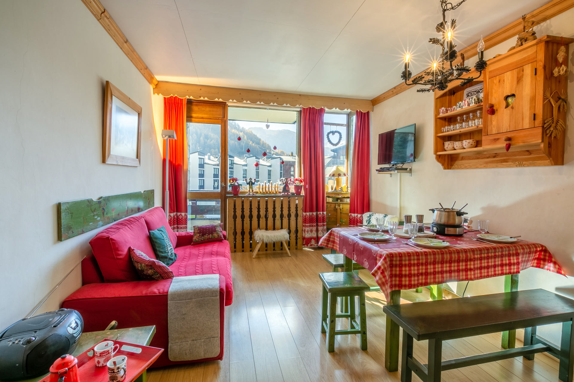 _lv_images__lot_0002340259_01_1455658