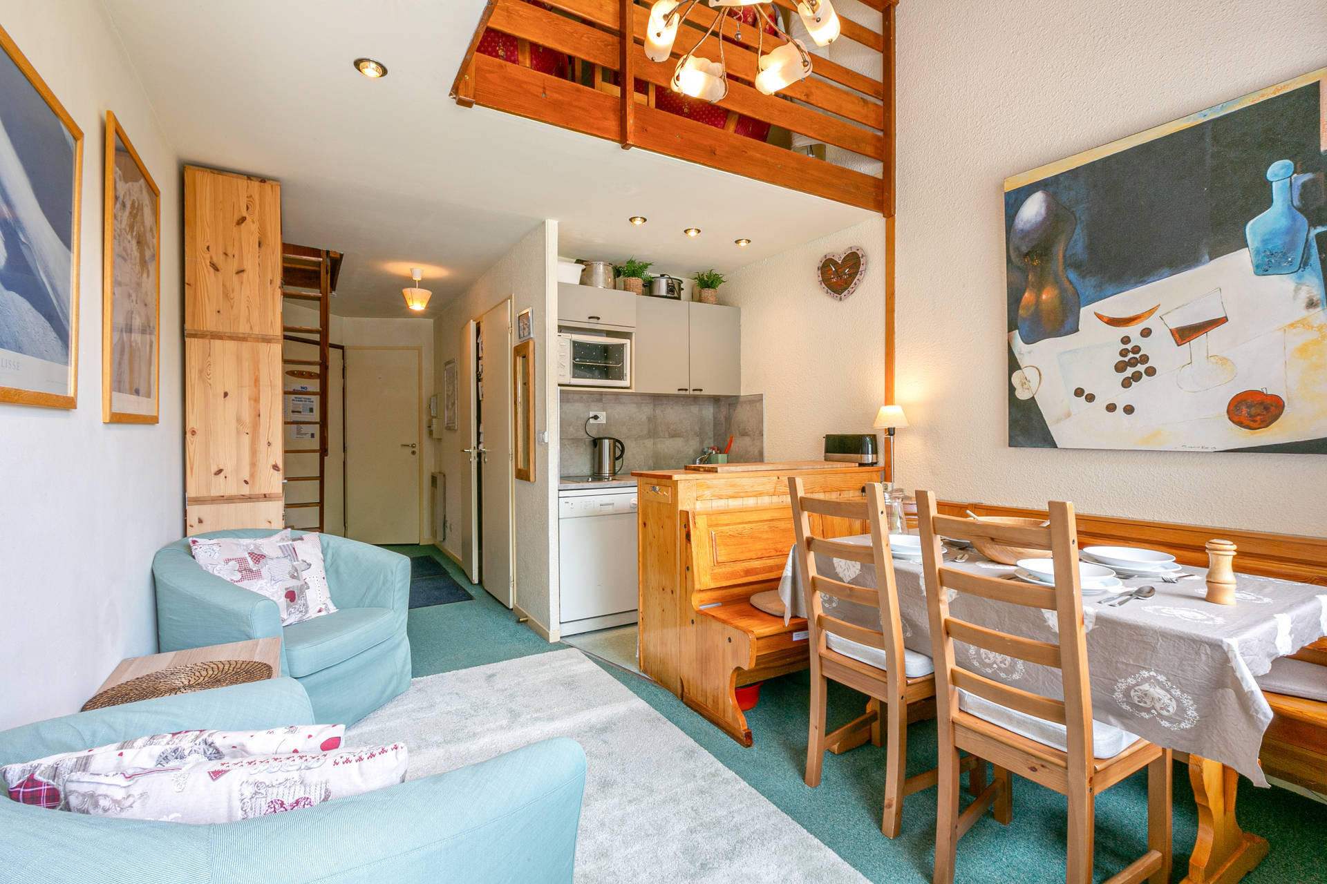 _lv_images__lot_0002340265_02_1455853