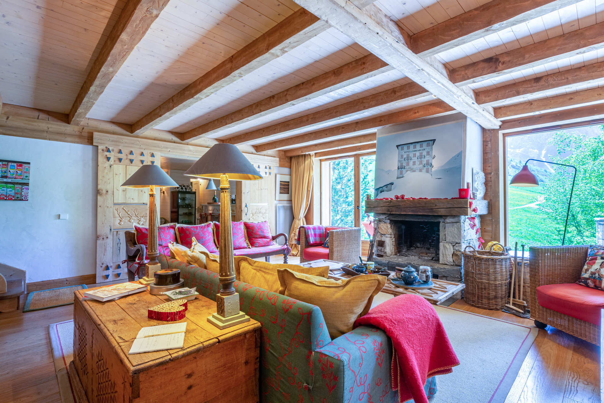 _lv_images__lot_0002340270_02_1454914