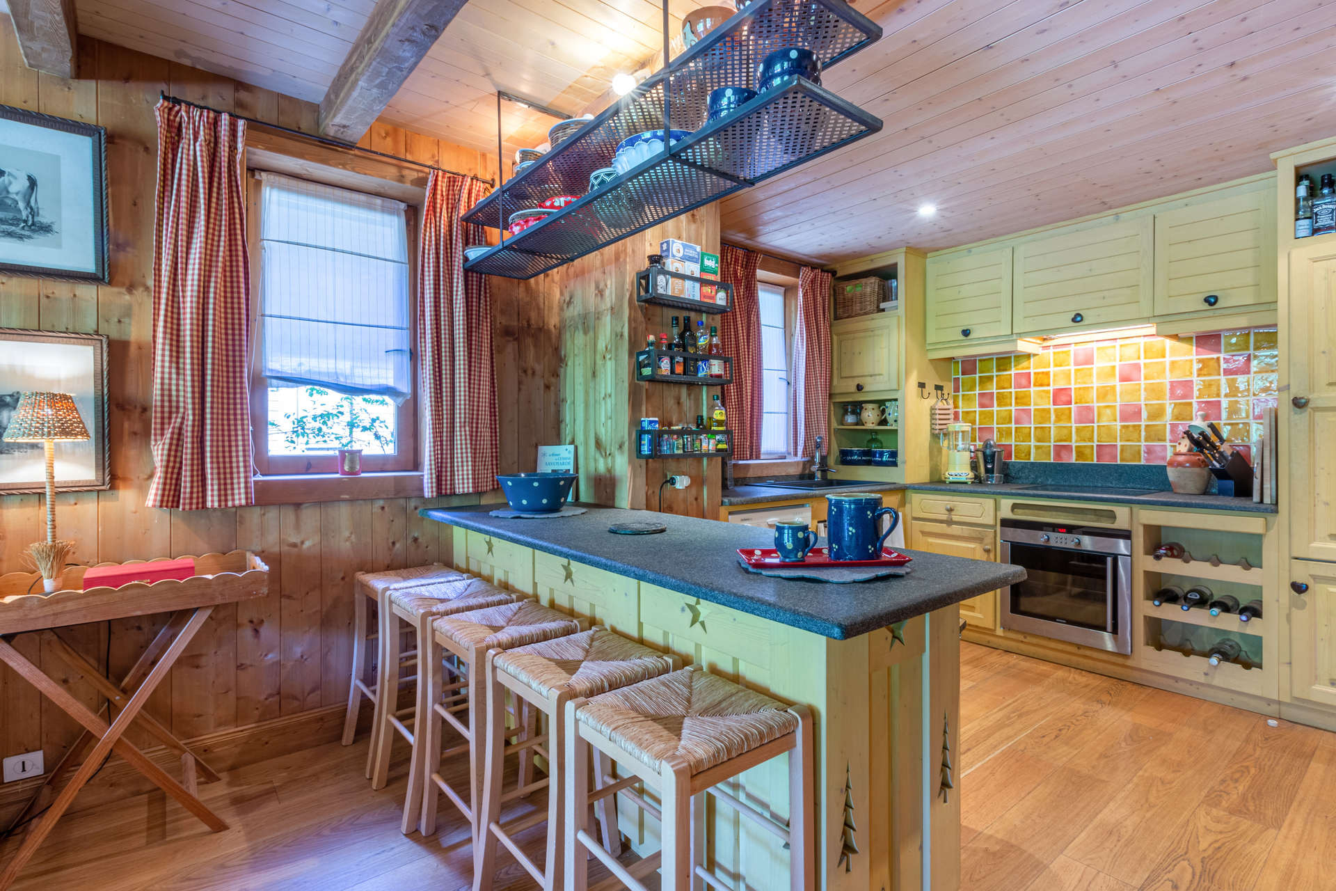 _lv_images__lot_0002340270_06_1454918