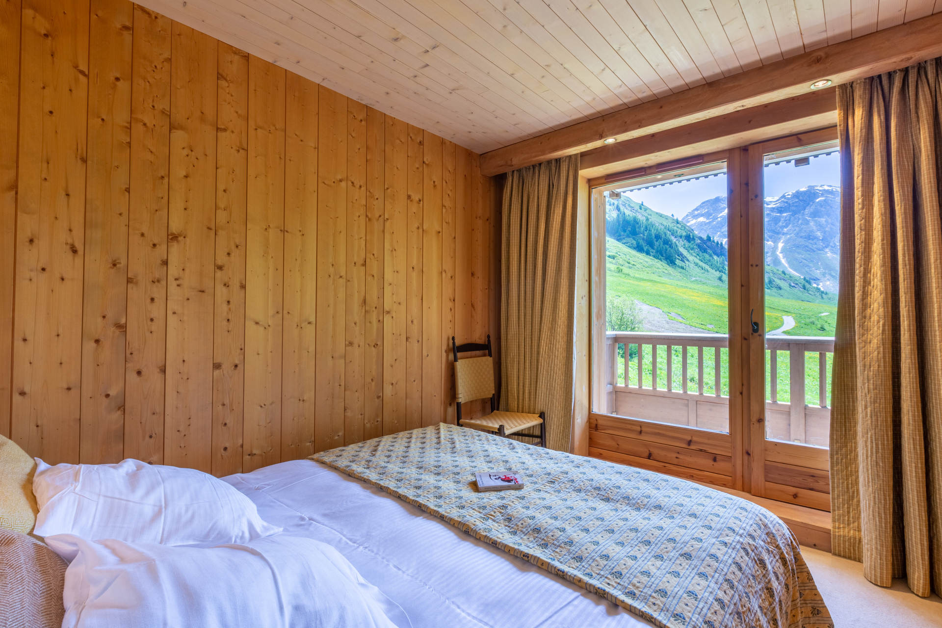 _lv_images__lot_0002340270_10_1454922