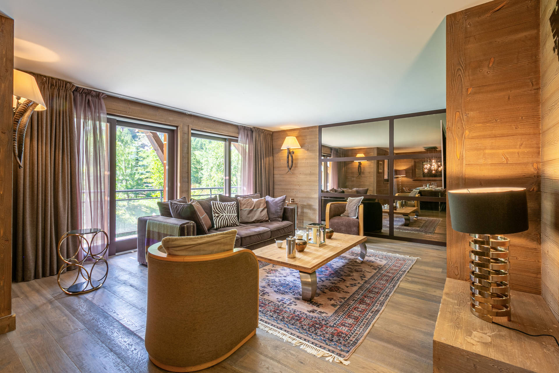 _lv_images__lot_0002340273_01_1457052