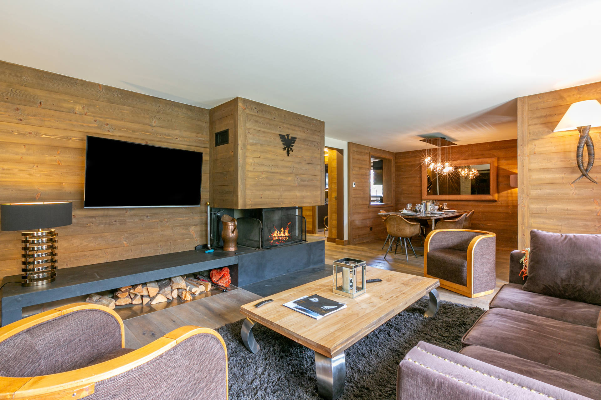 _lv_images__lot_0002340274_02_1457222