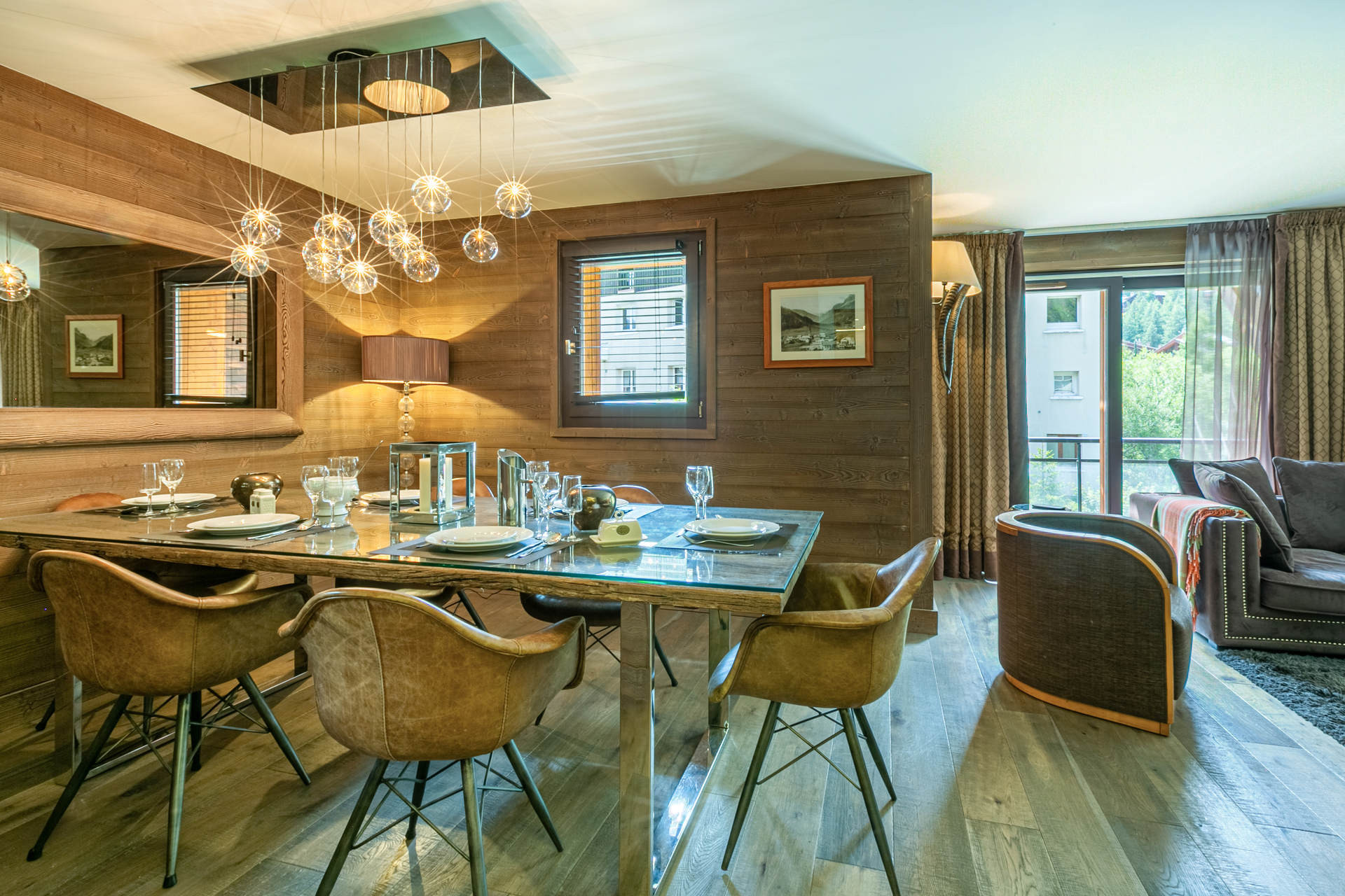 _lv_images__lot_0002340274_04_1457224