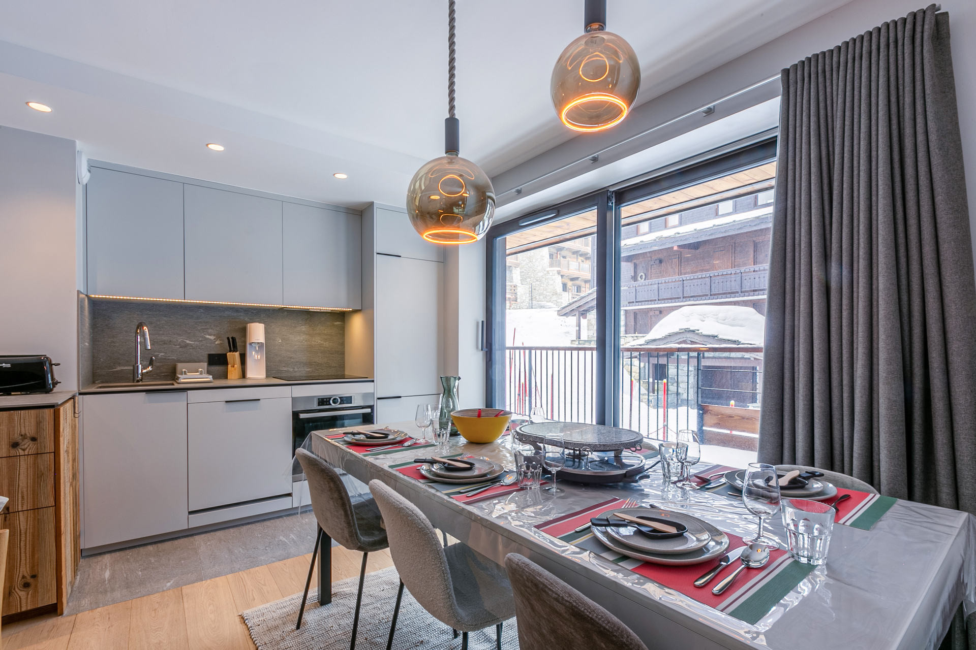 _lv_images__lot_0002340283_07_1457759