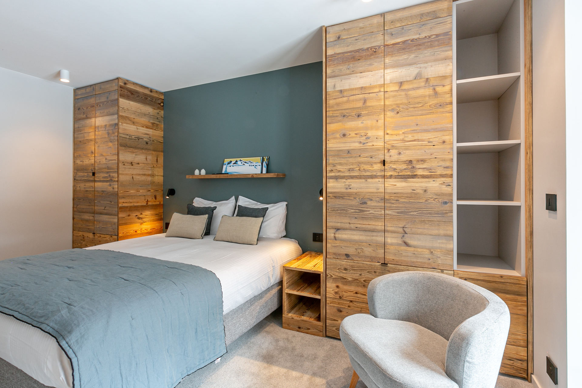 _lv_images__lot_0002340283_09_1457761