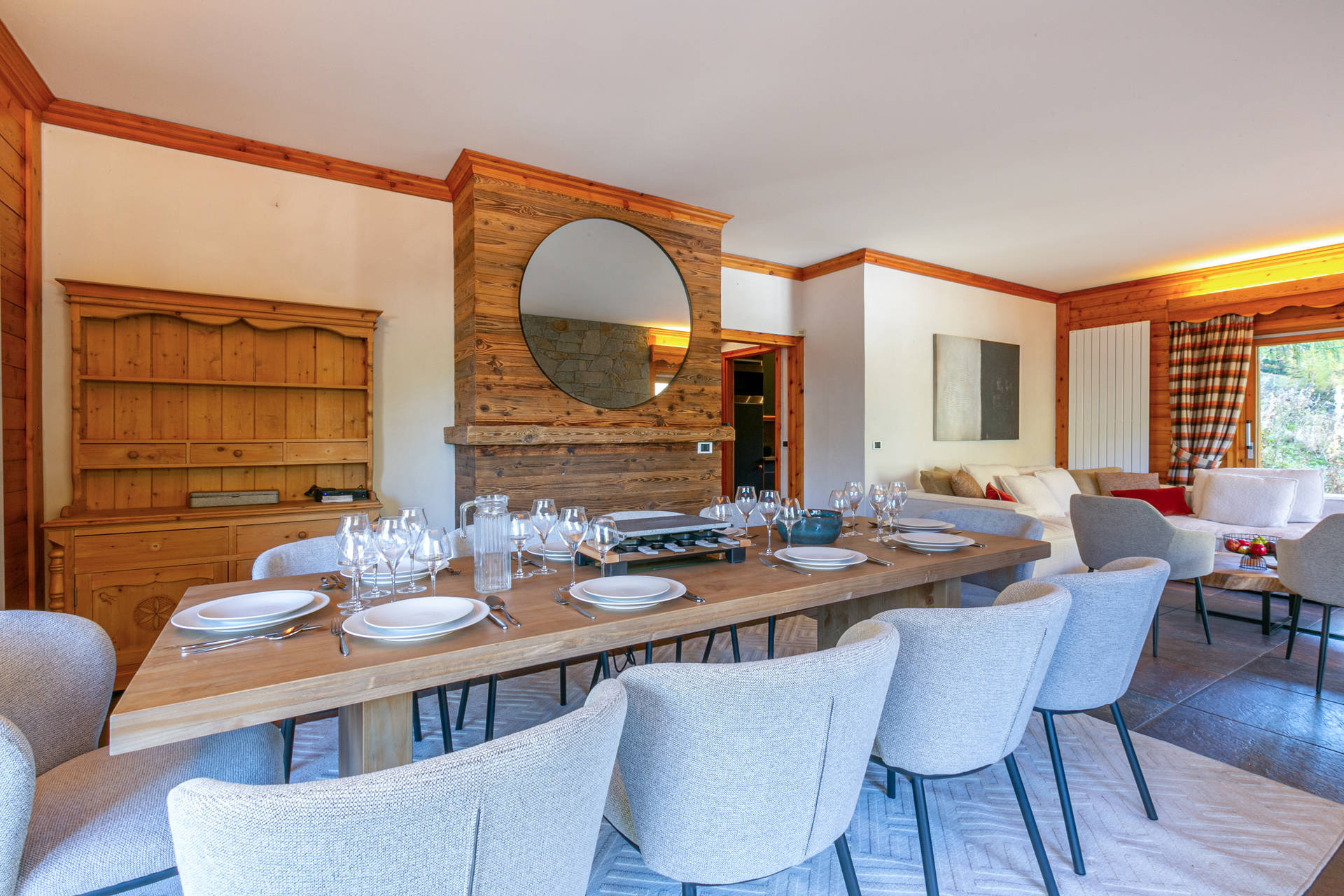 _lv_images__lot_0002340286_04_1456515