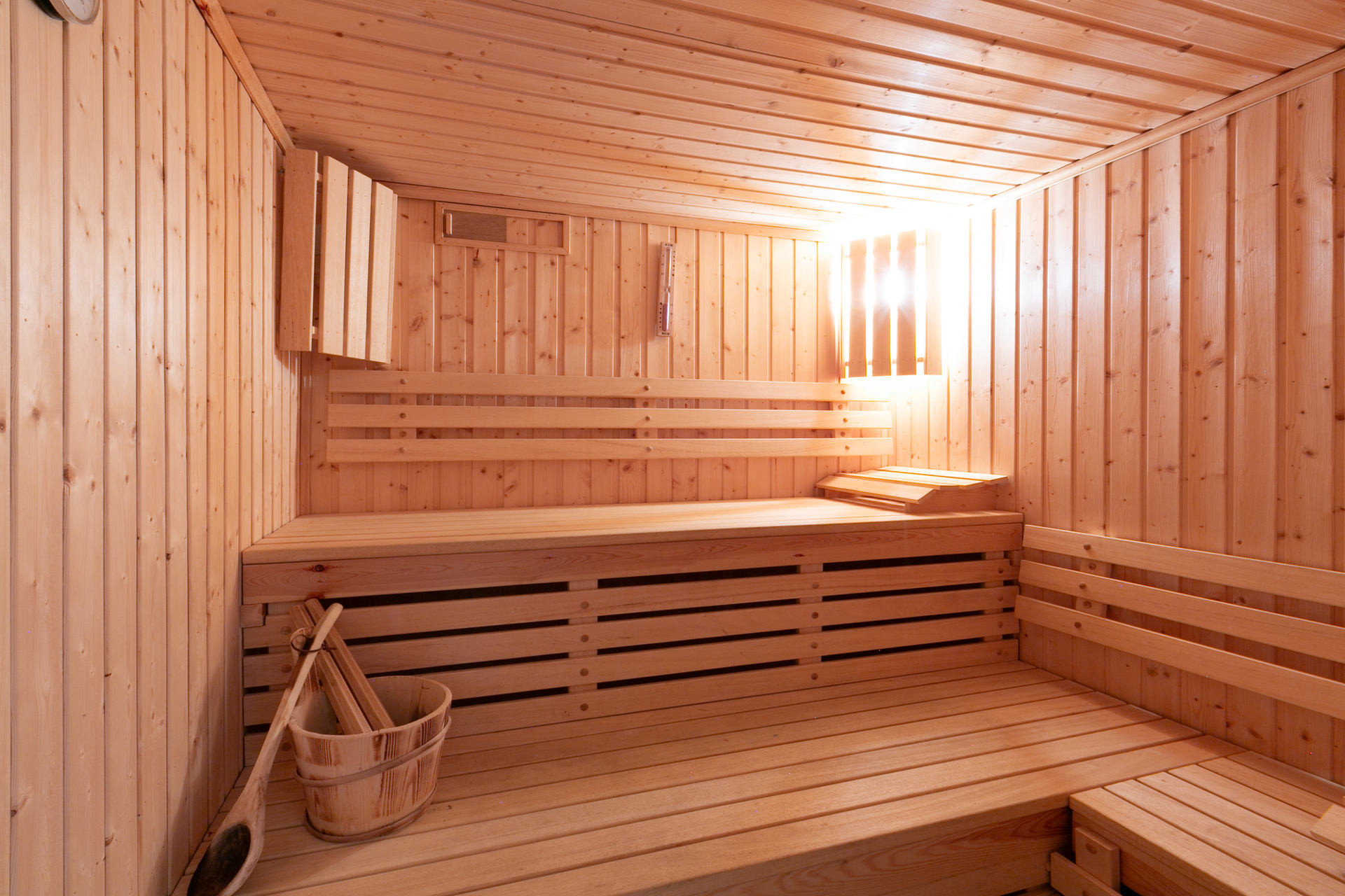 _lv_images__lot_0002340286_15_1456526