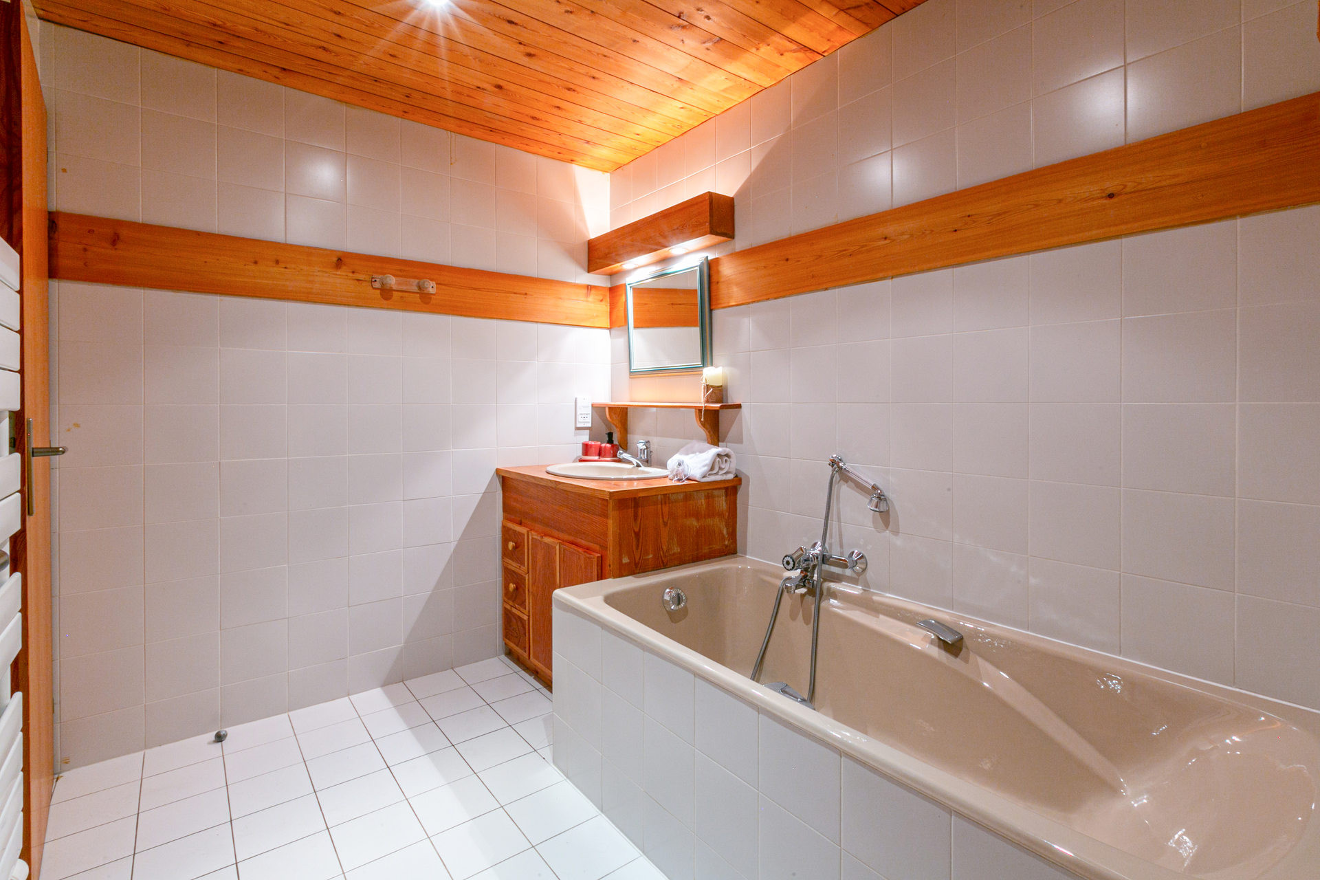 _lv_images__lot_0002340286_16_1456527