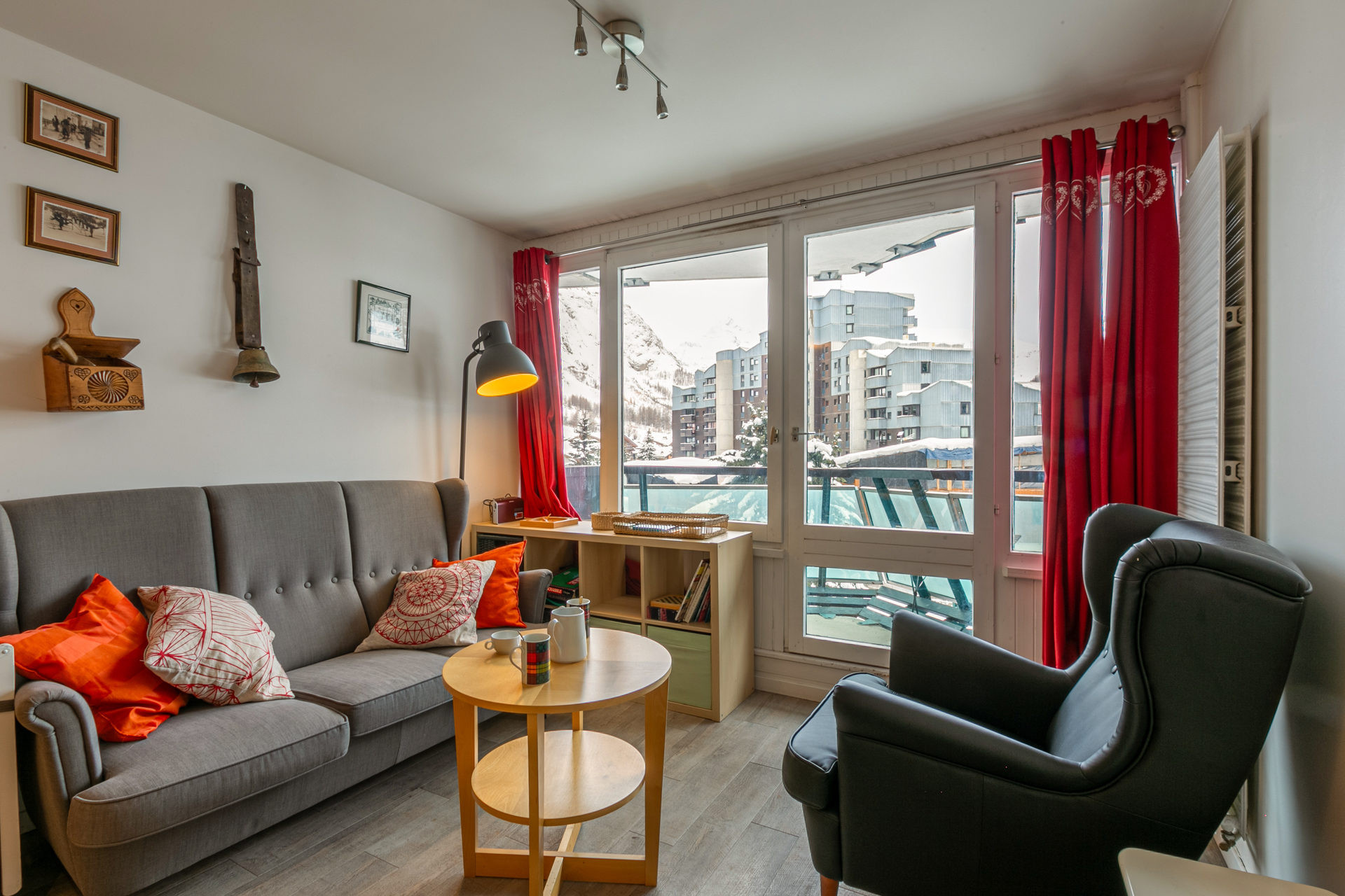 _lv_images__lot_0002340290_01_1455428