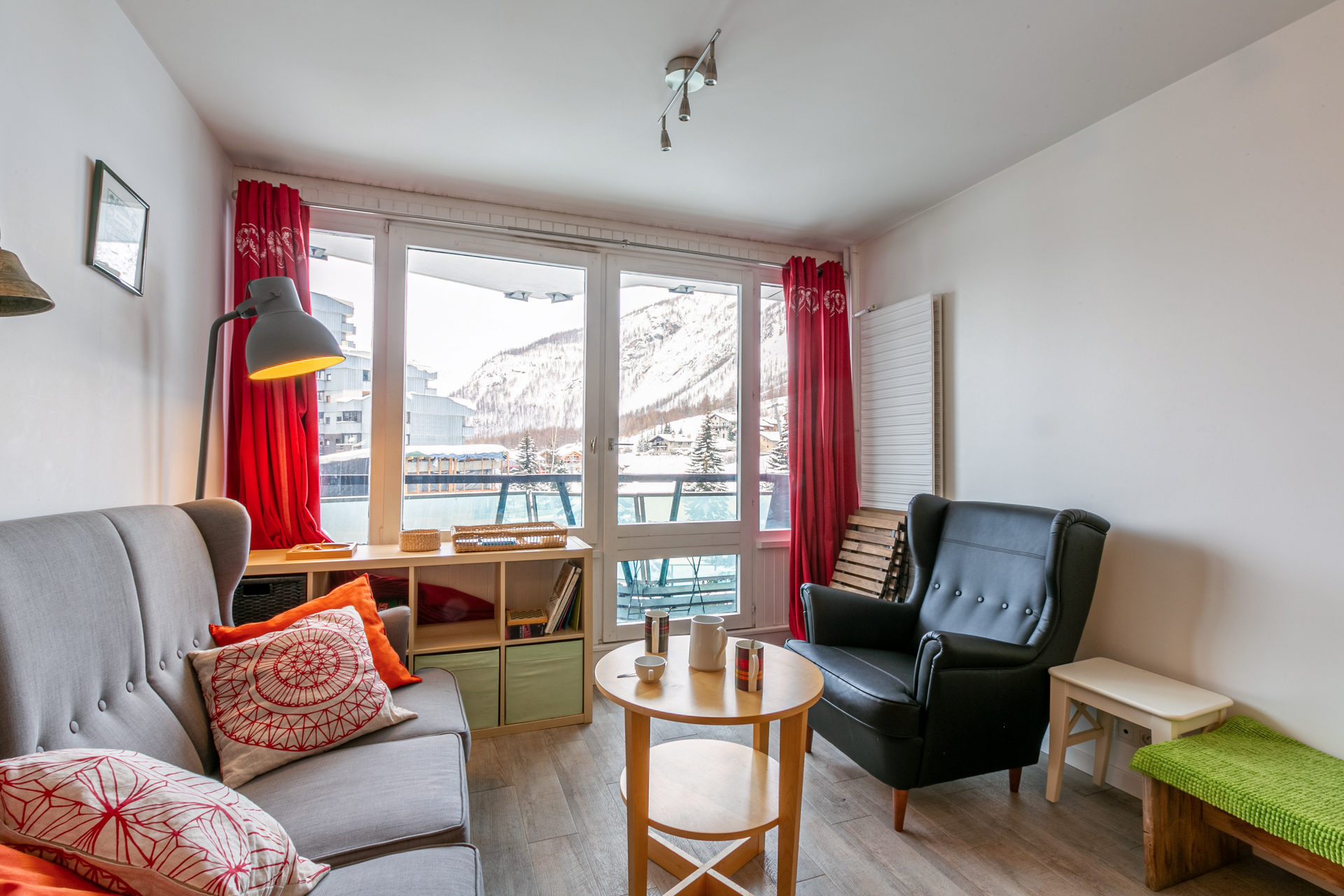 _lv_images__lot_0002340290_02_1455429