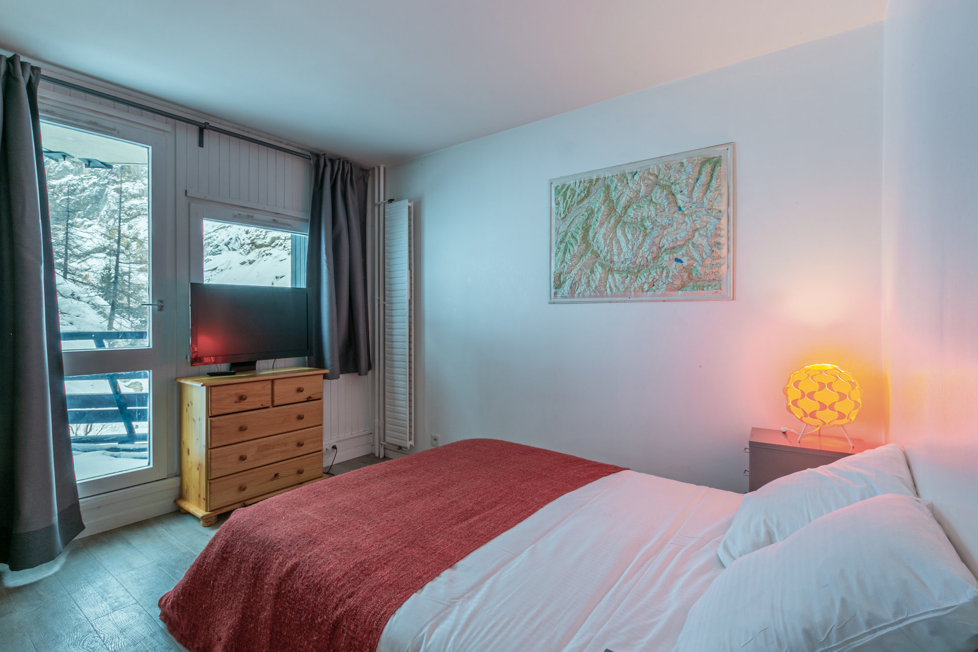 _lv_images__lot_0002340290_06_1455433