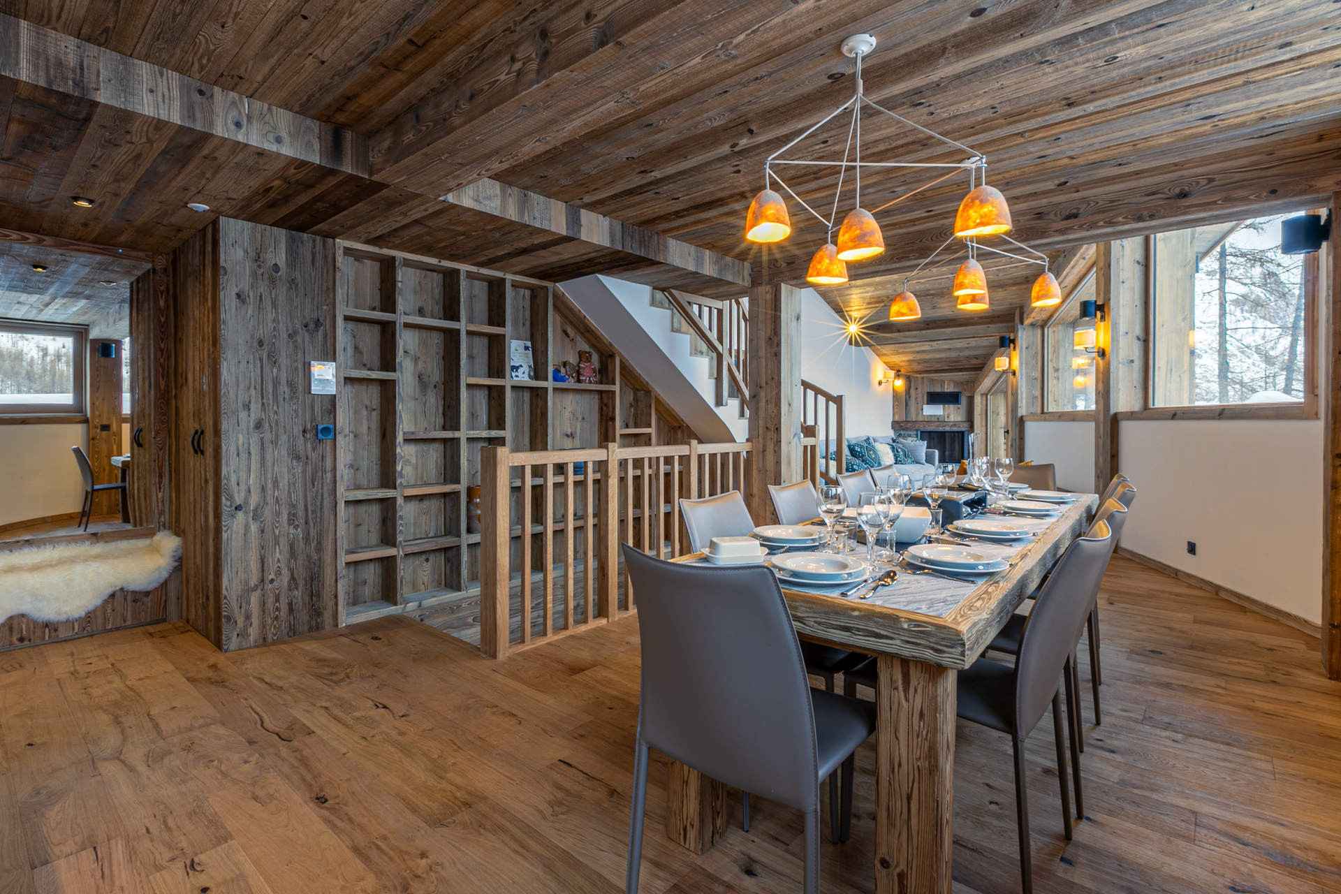 _lv_images__lot_0002340292_01_1454454