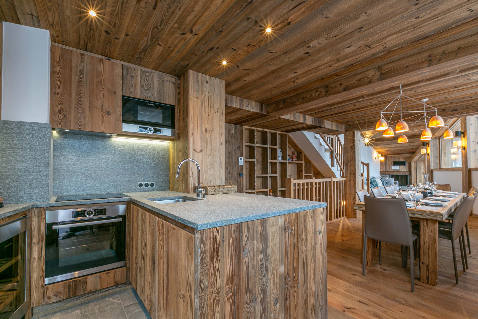 _lv_images__lot_0002340292_06_1454459