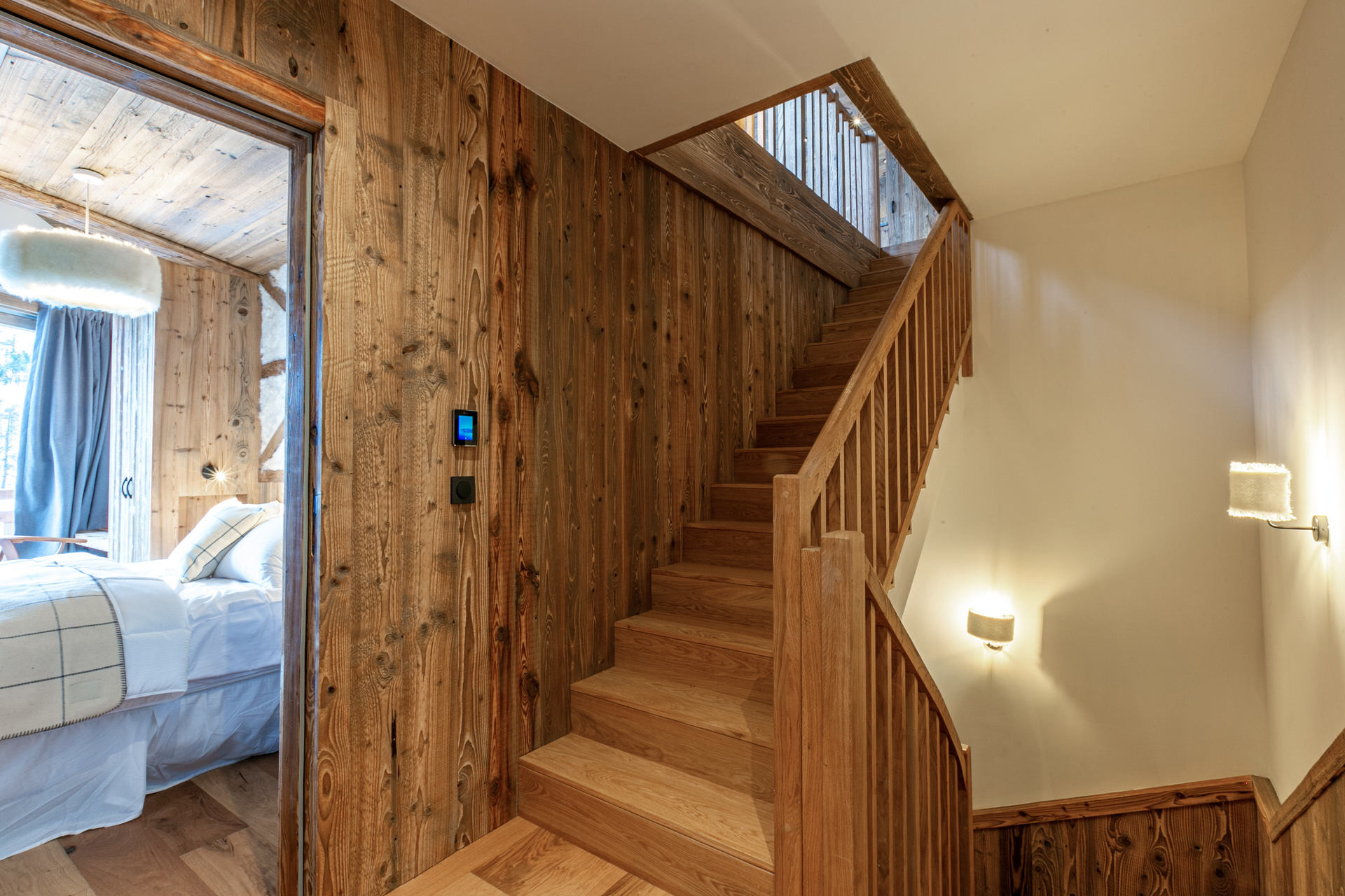 _lv_images__lot_0002340292_08_1454461