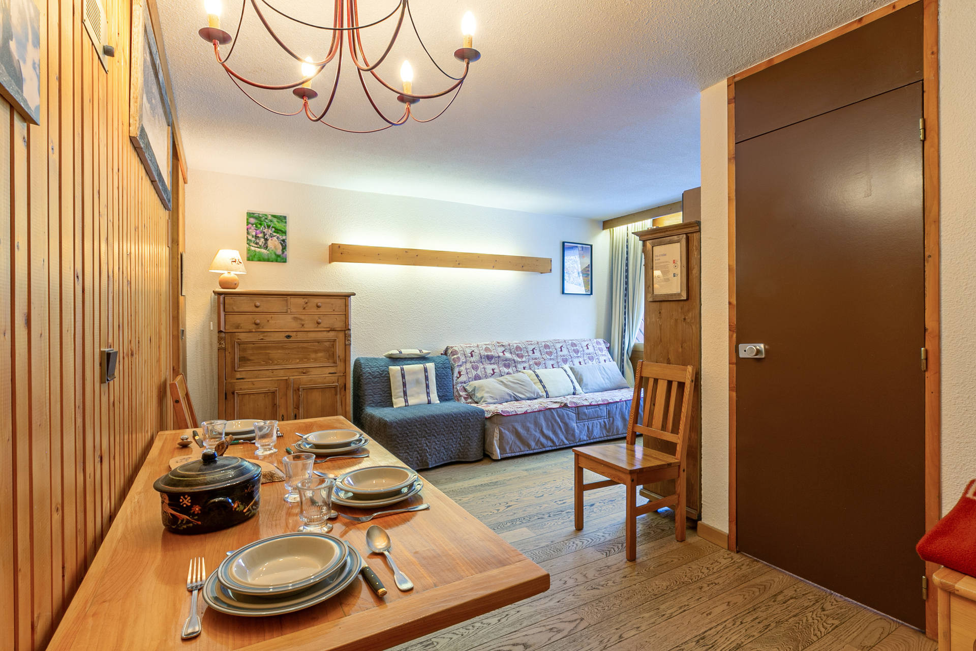 _lv_images__lot_0002340299_01_1456209