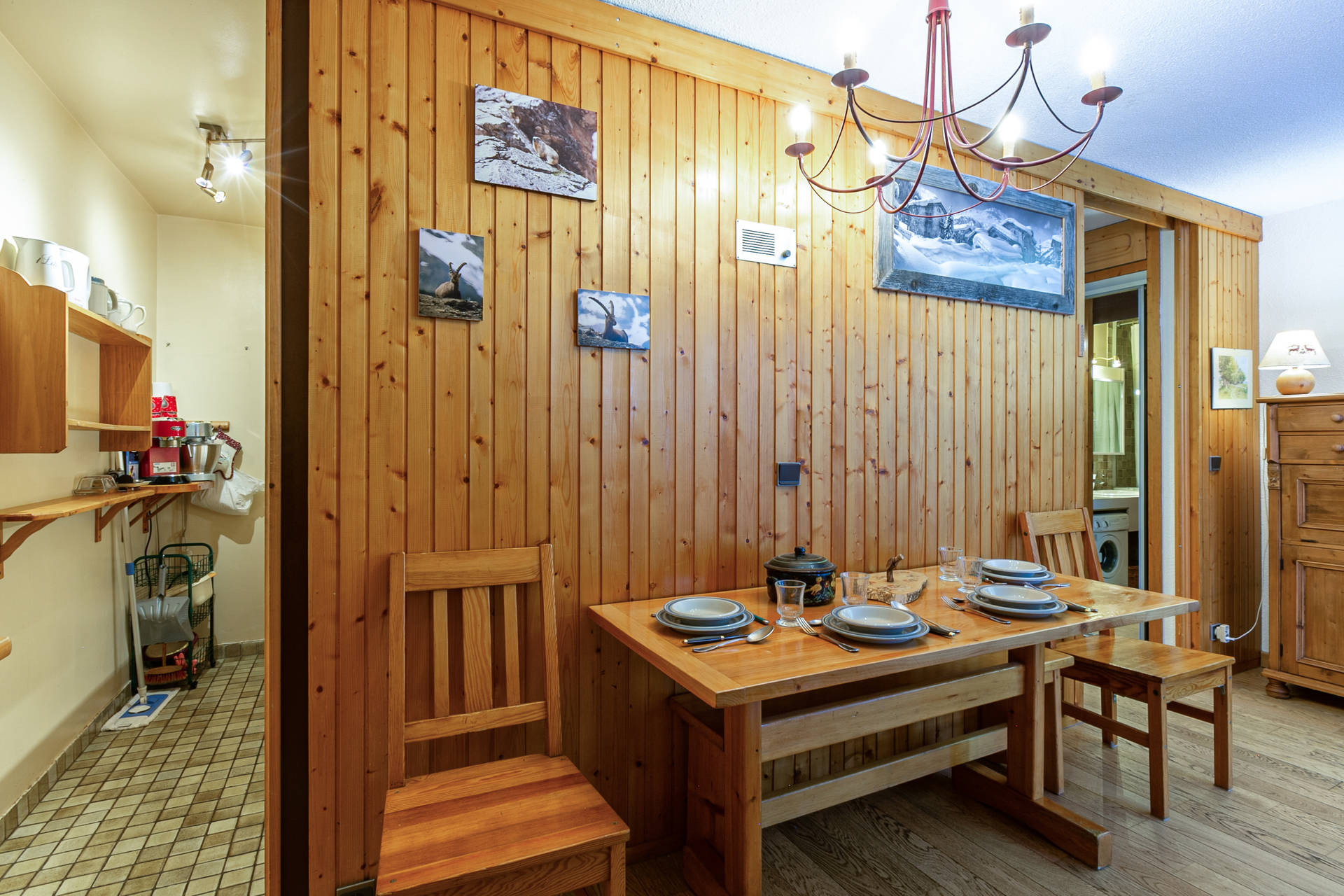 _lv_images__lot_0002340299_06_1456214