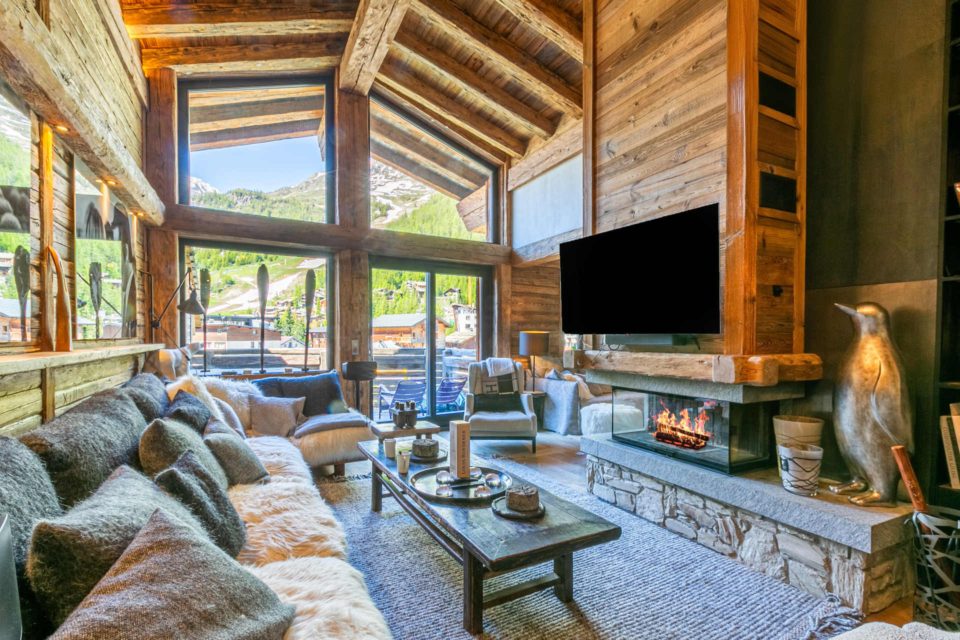 _lv_images__lot_0002340305_01_1454486