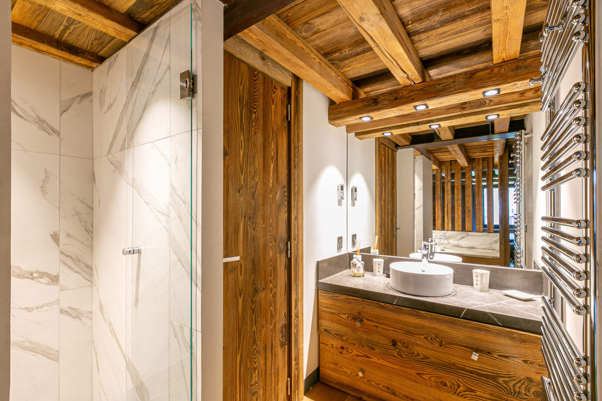 _lv_images__lot_0002340305_14_1454499