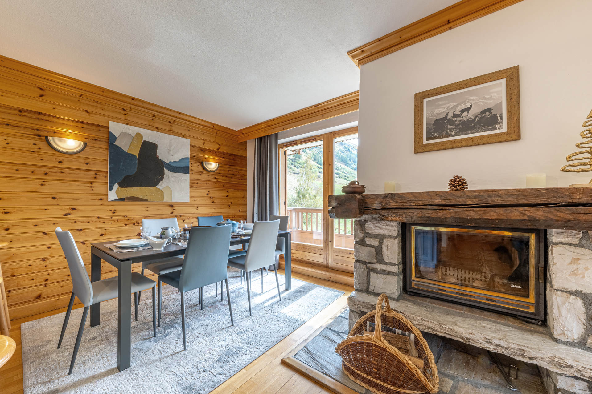 _lv_images__lot_0002340307_04_1456455