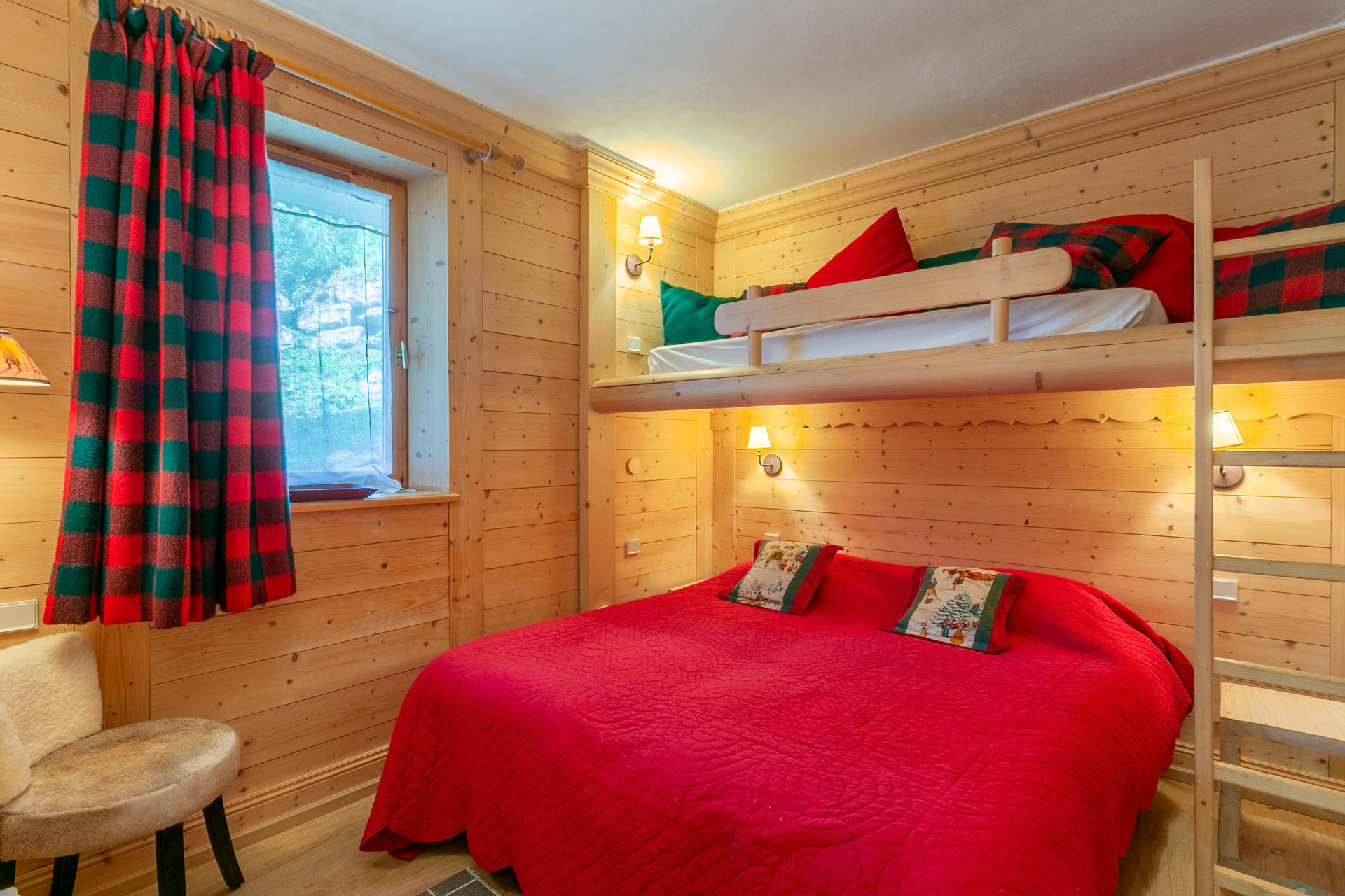 _lv_images__lot_0002340310_15_1454372