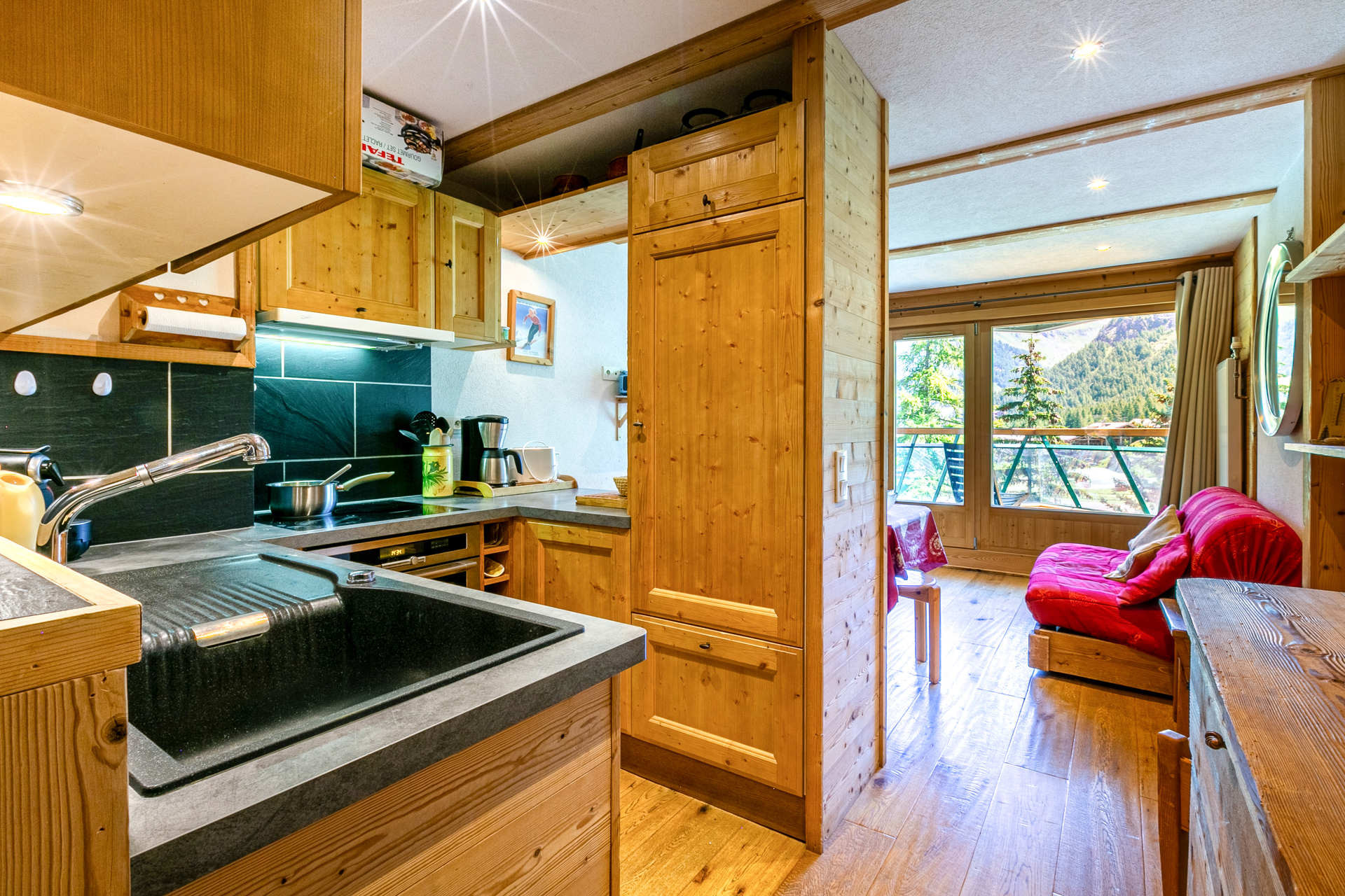 _lv_images__lot_0002340311_04_1455039