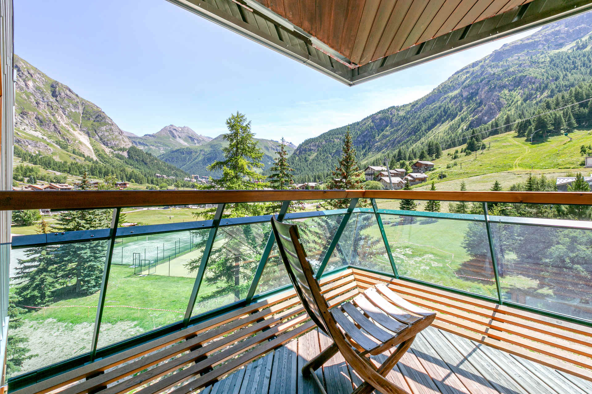 _lv_images__lot_0002340311_15_1455050