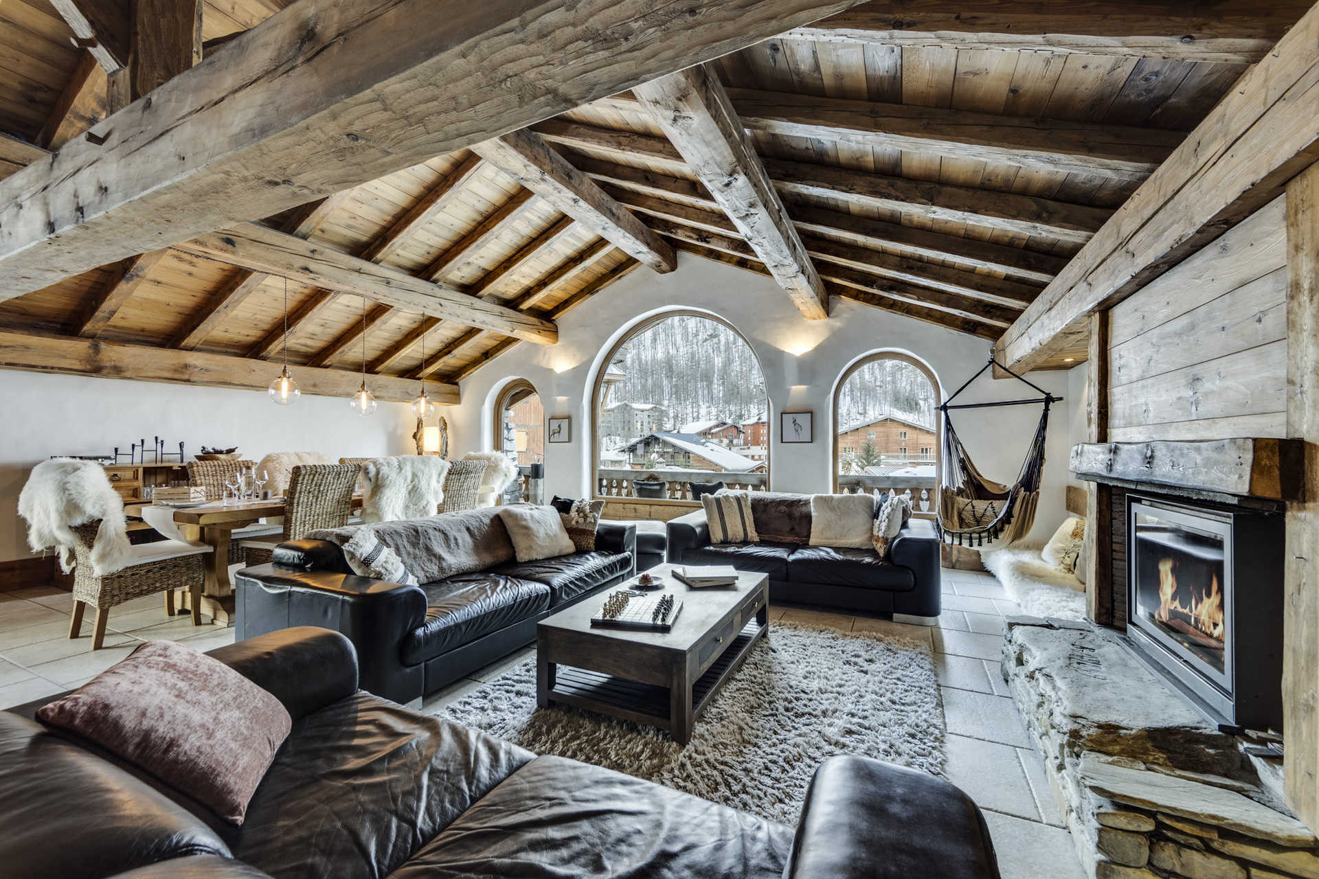 _lv_images__lot_0002340315_01_1454422