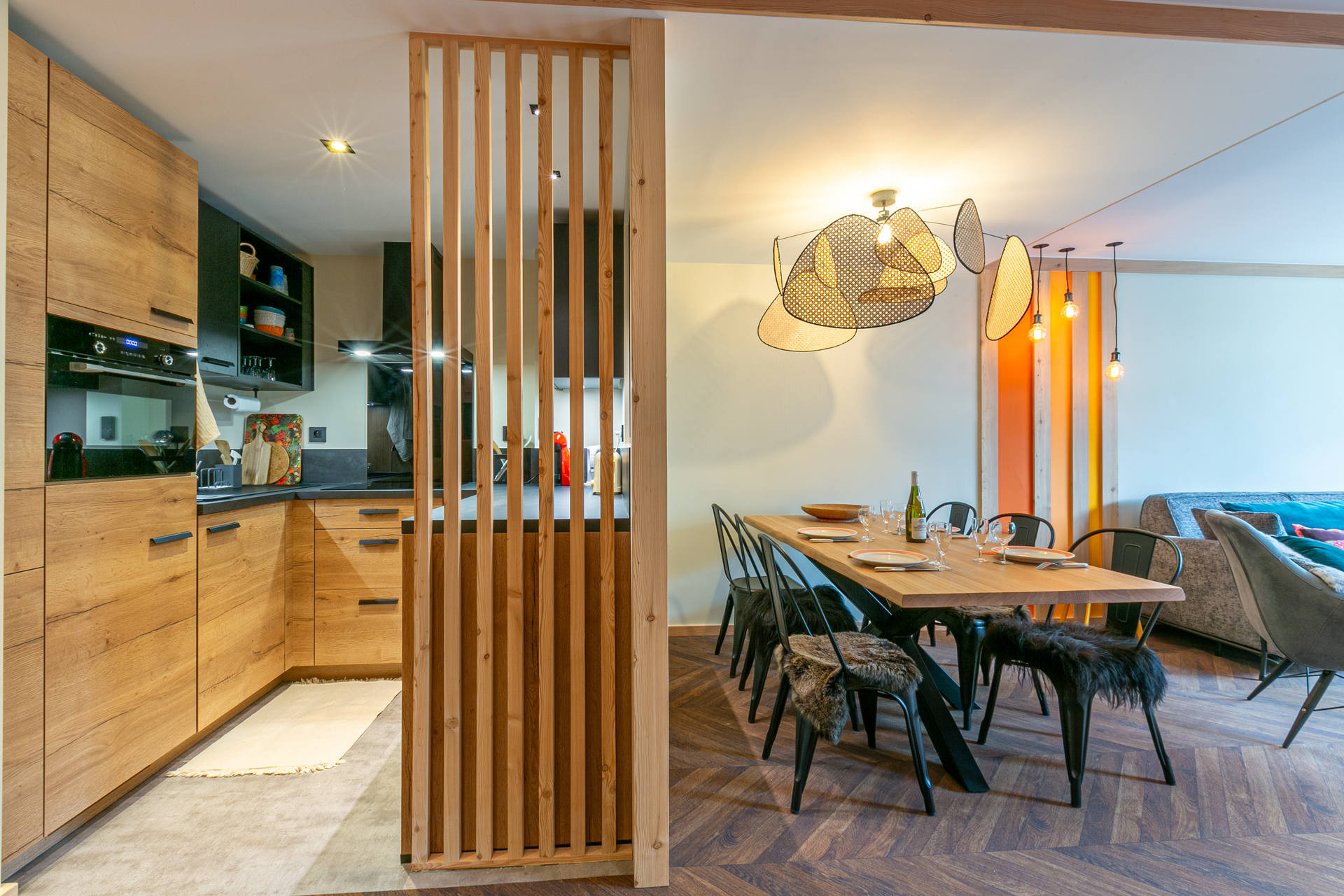 _lv_images__lot_0002340316_04_1456182