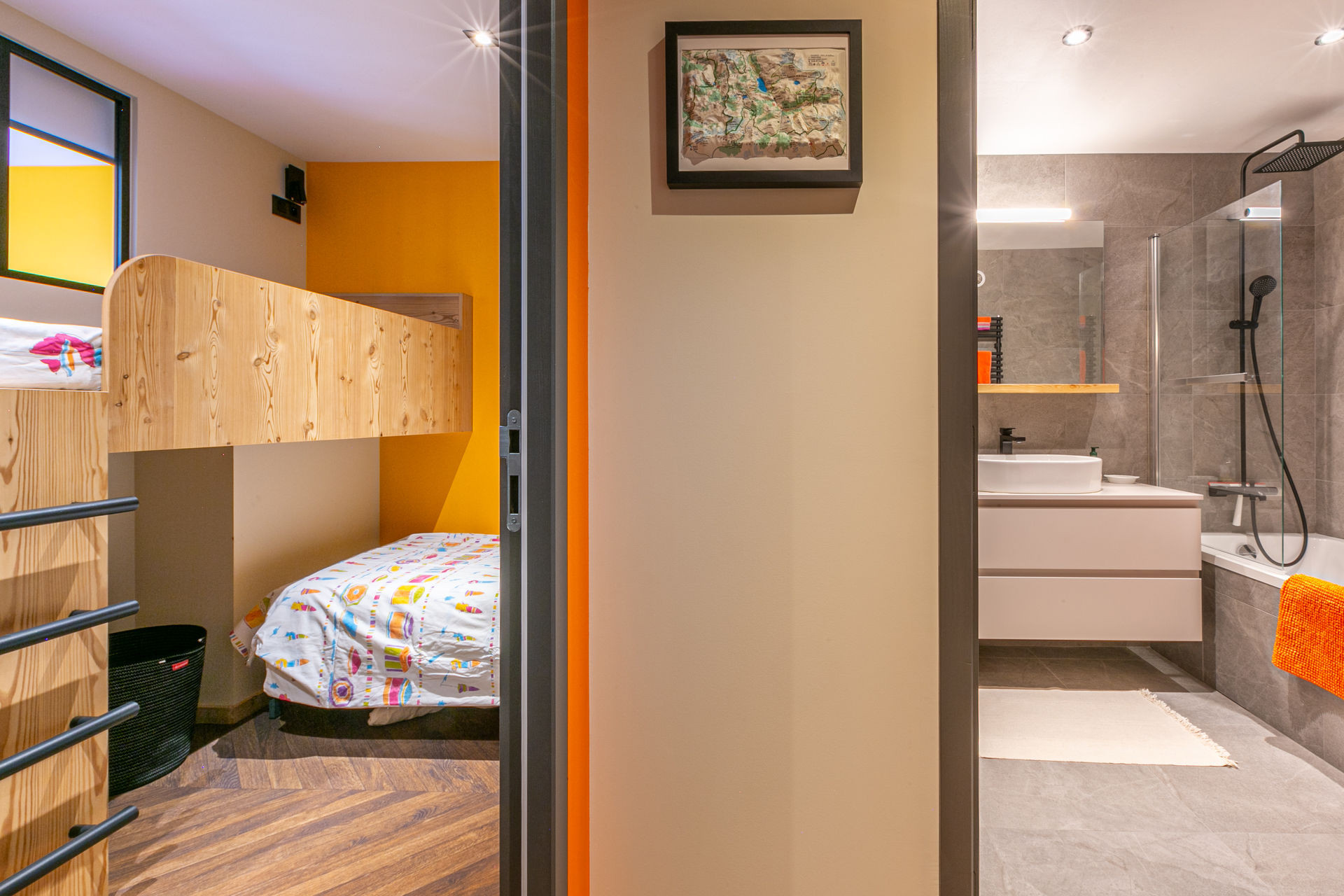 _lv_images__lot_0002340316_10_1456188